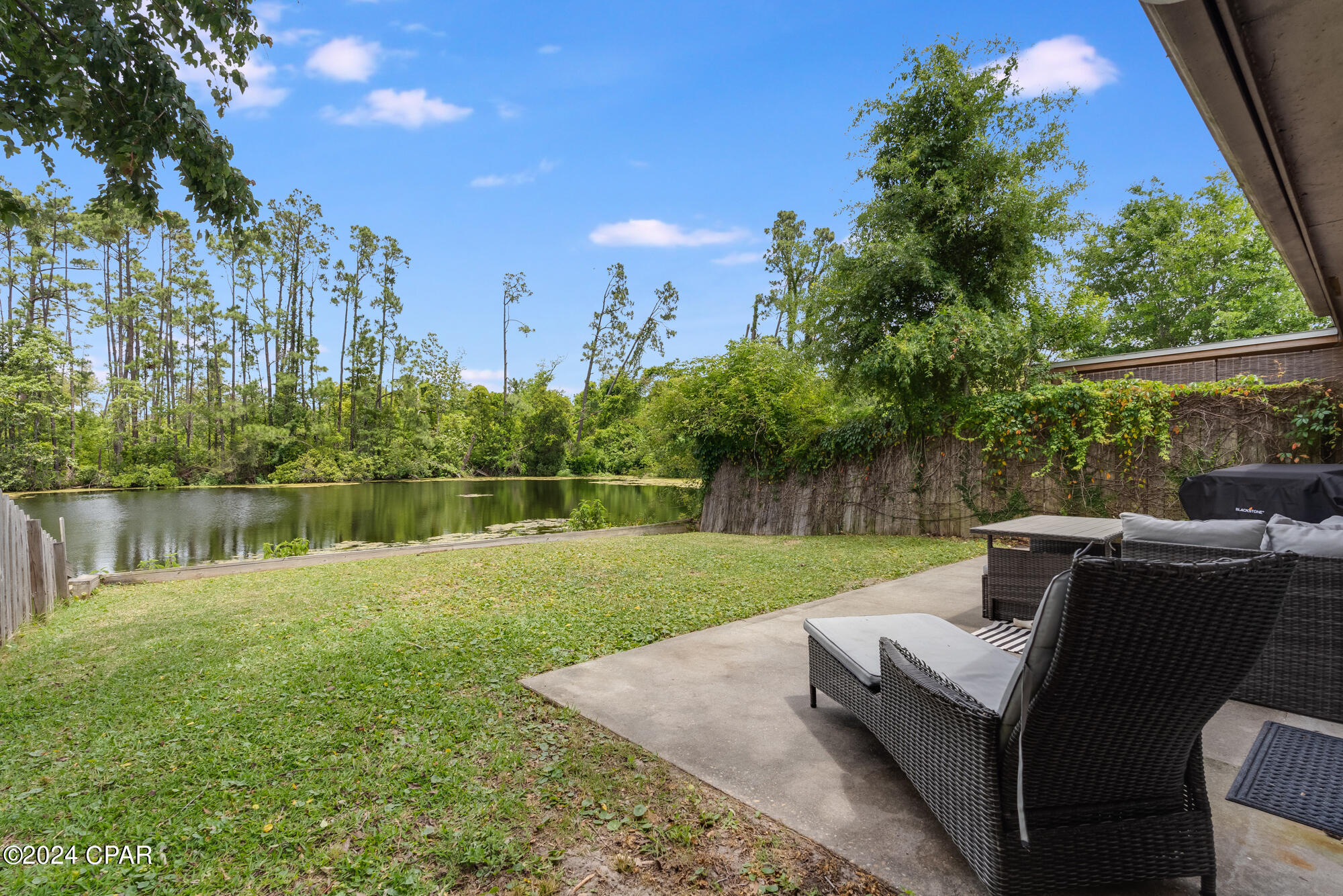 1048 W 11th Ct. W Court