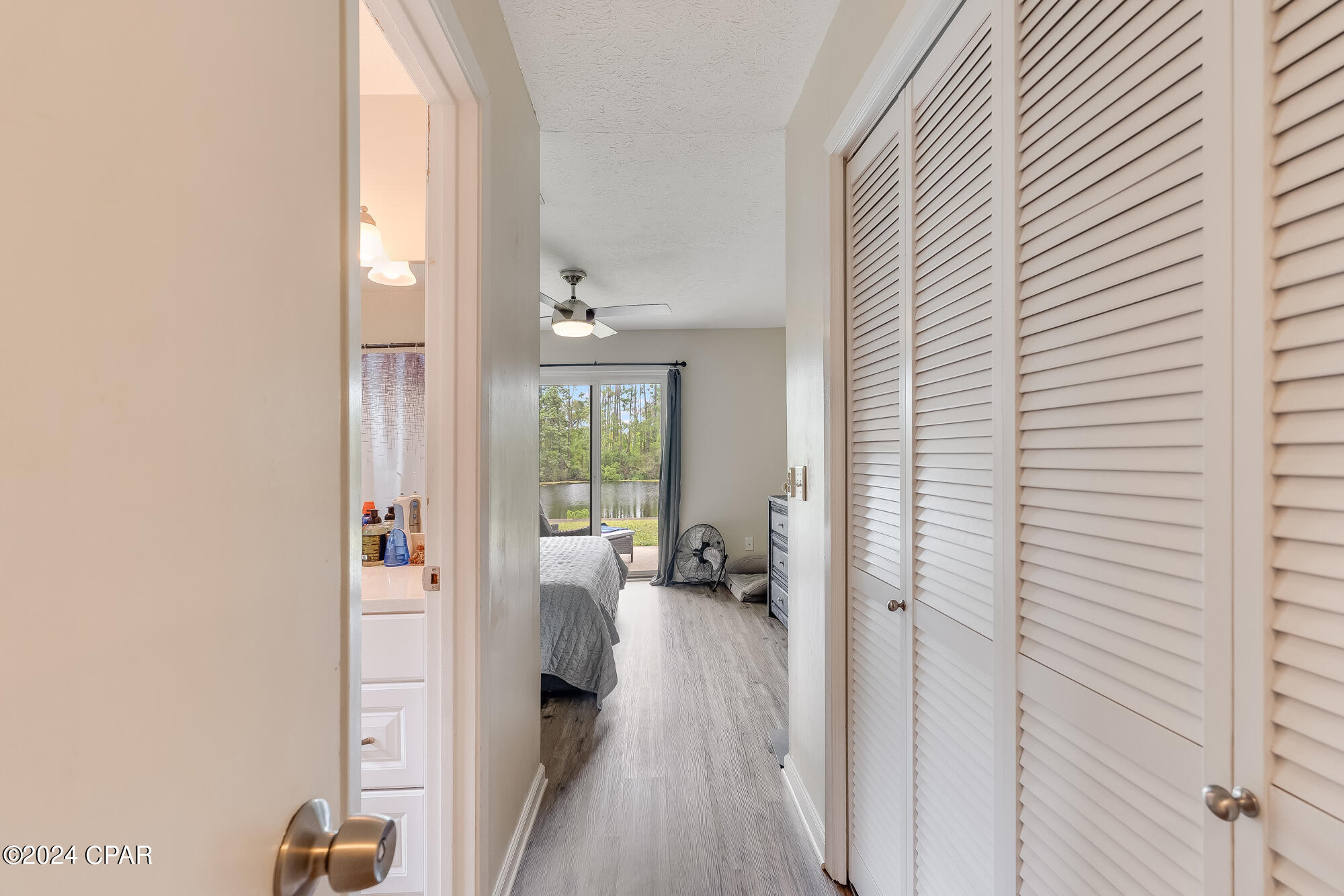 1048 W 11th Ct. W Court