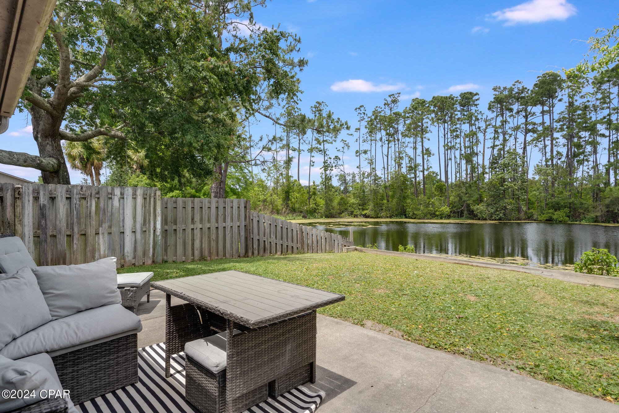 1048 W 11th Ct. W Court