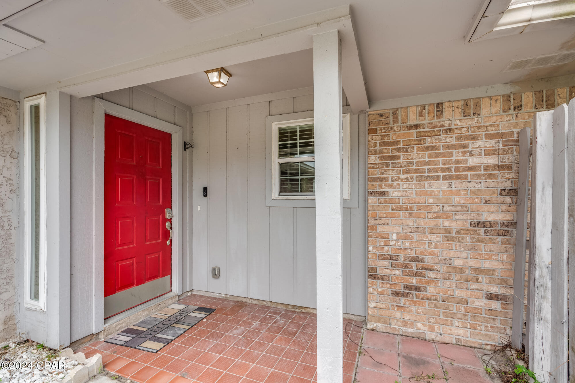 1048 W 11th Ct. W Court