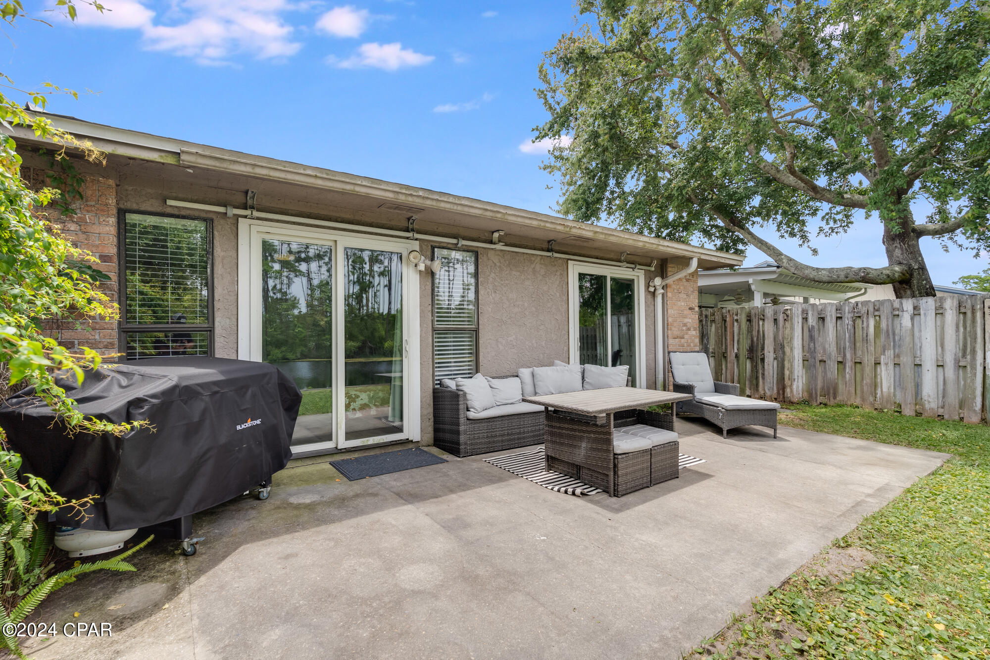 1048 W 11th Ct. W Court