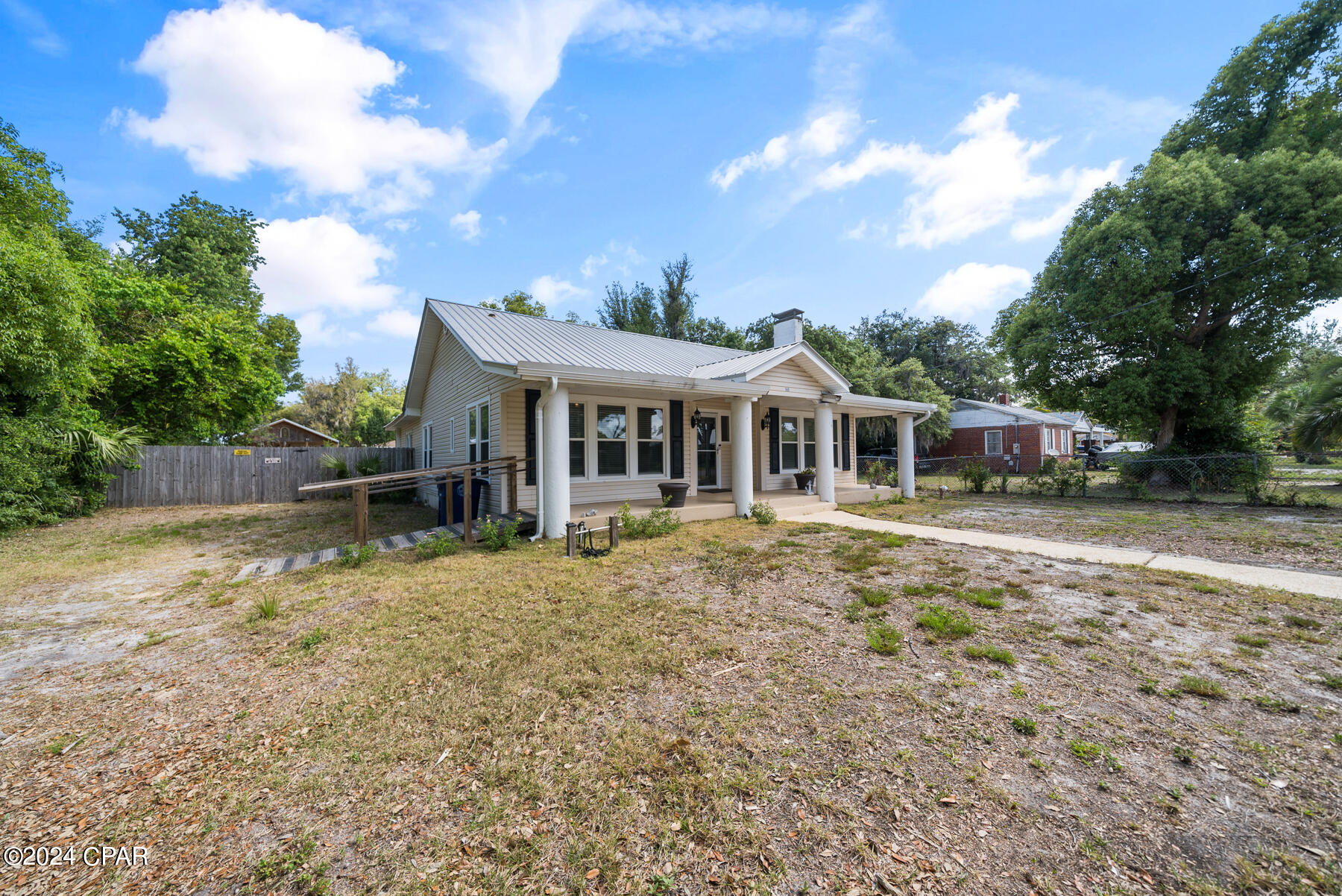 545 E 4th Street