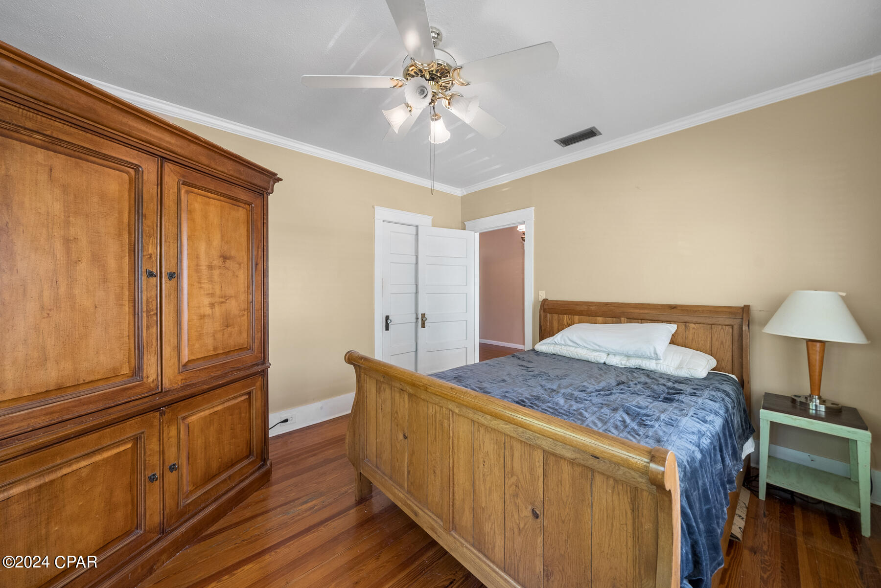 545 E 4th Street