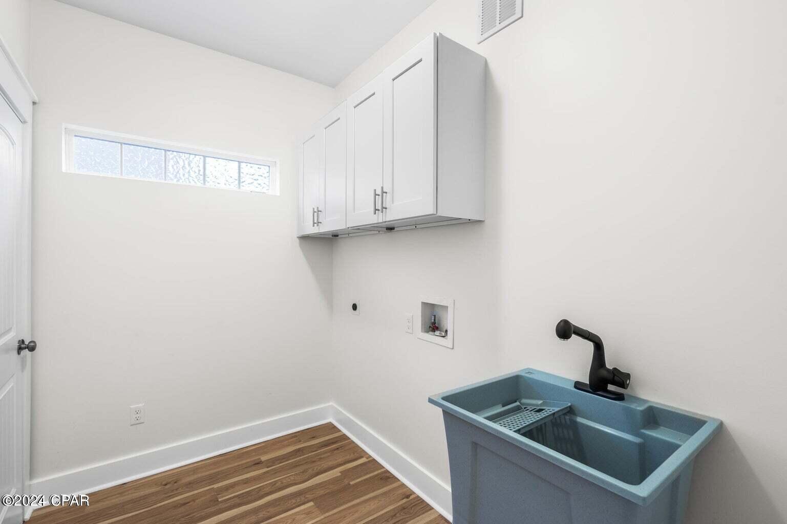 437 Paradise Boulevard