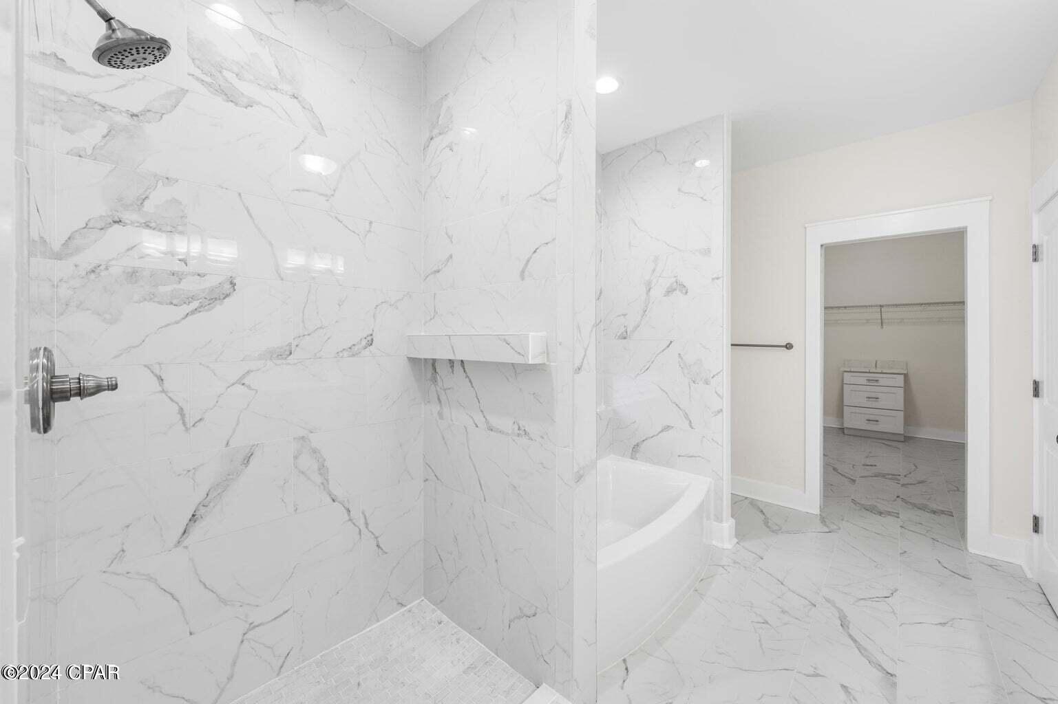 437 Paradise Boulevard