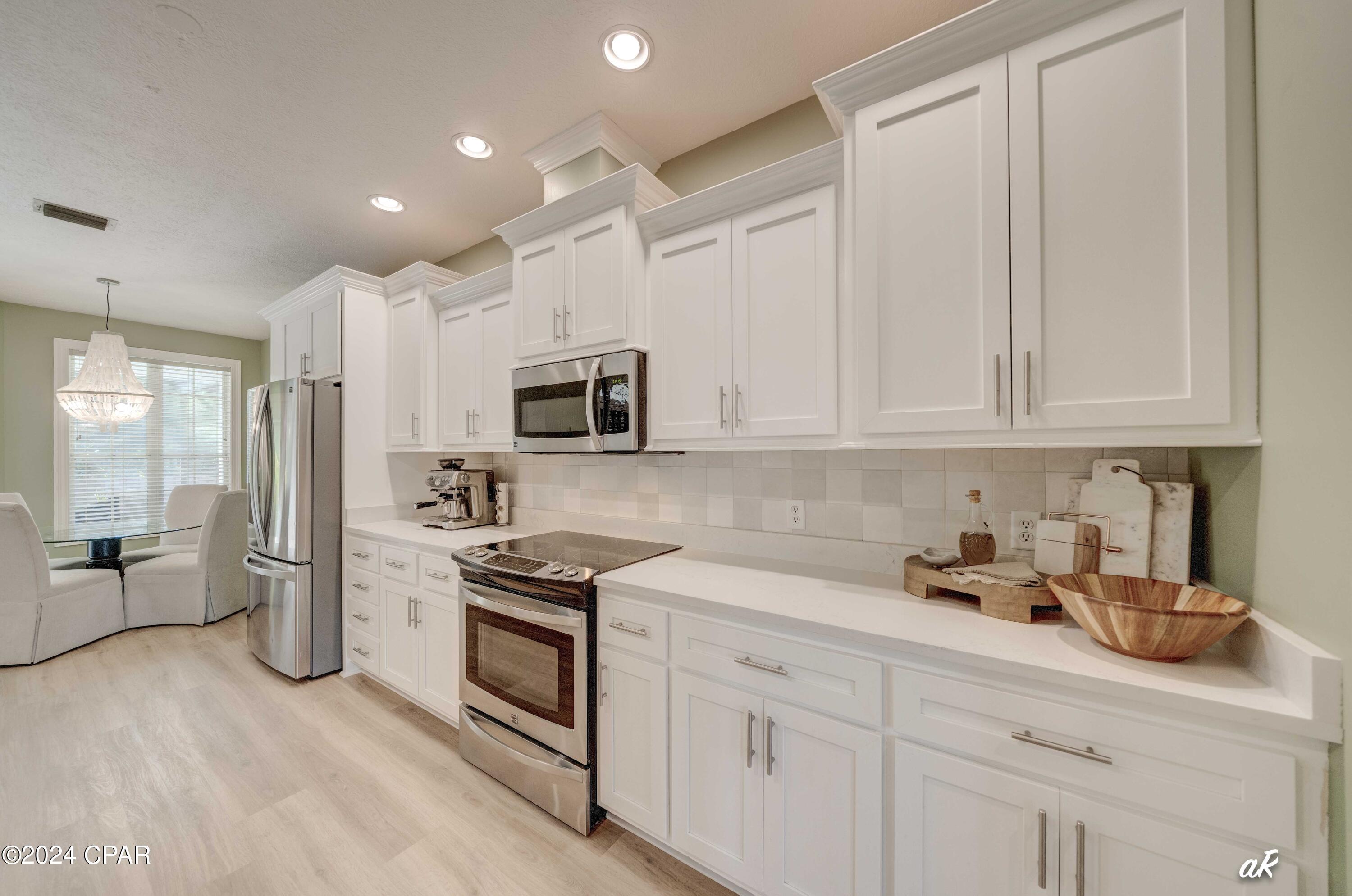 128 Twilight Bay Drive