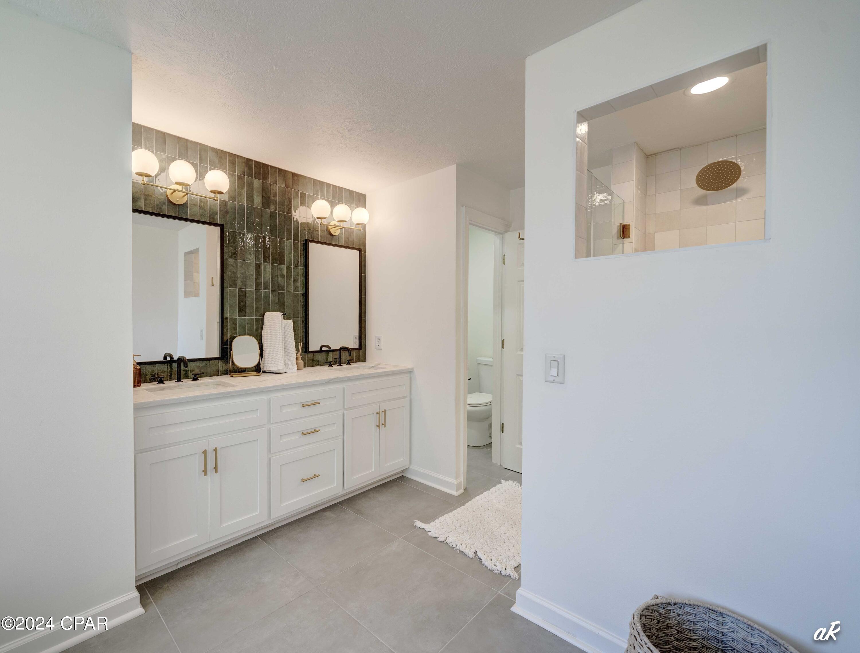 128 Twilight Bay Drive