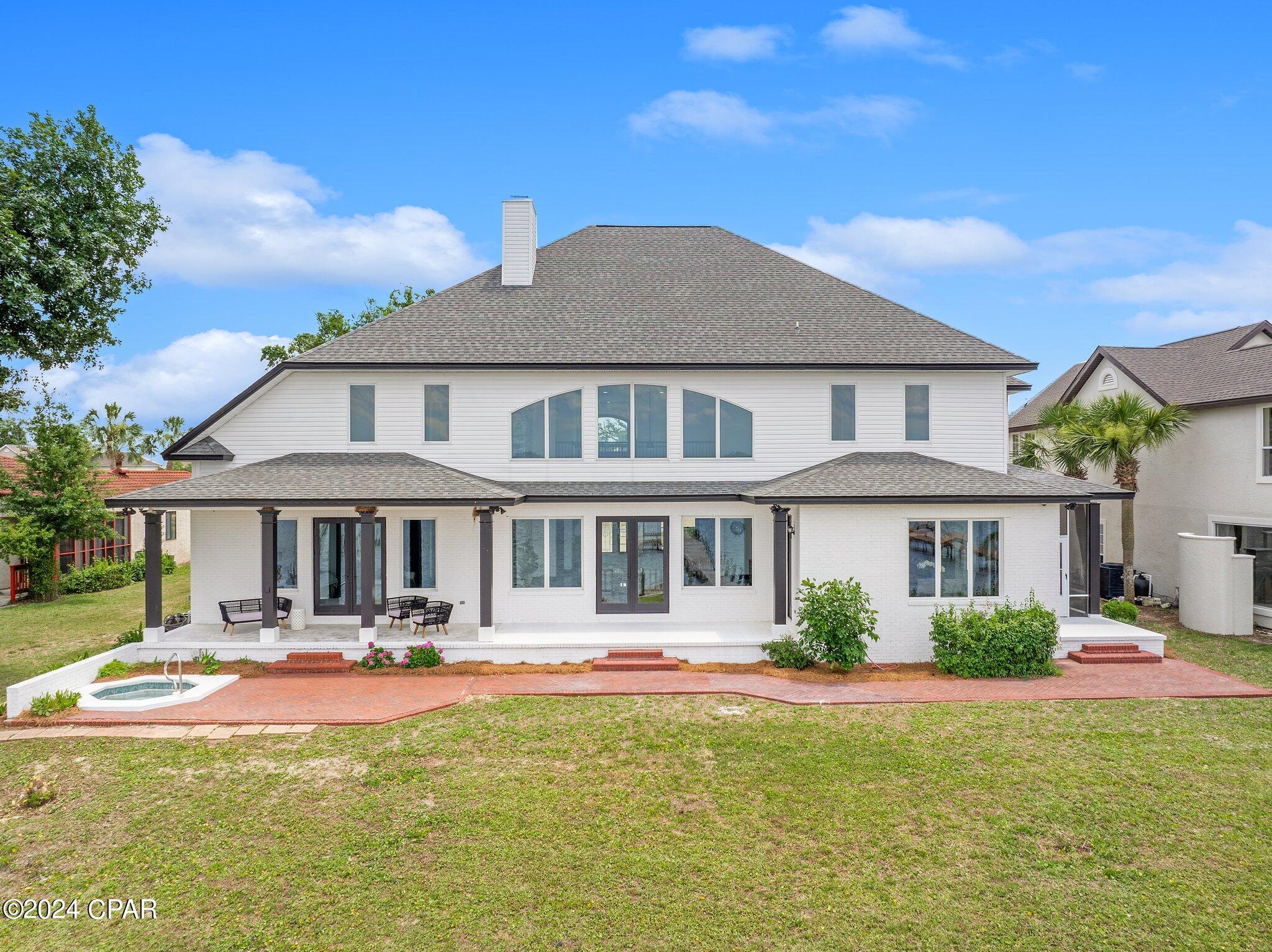 2202 Country Club Drive