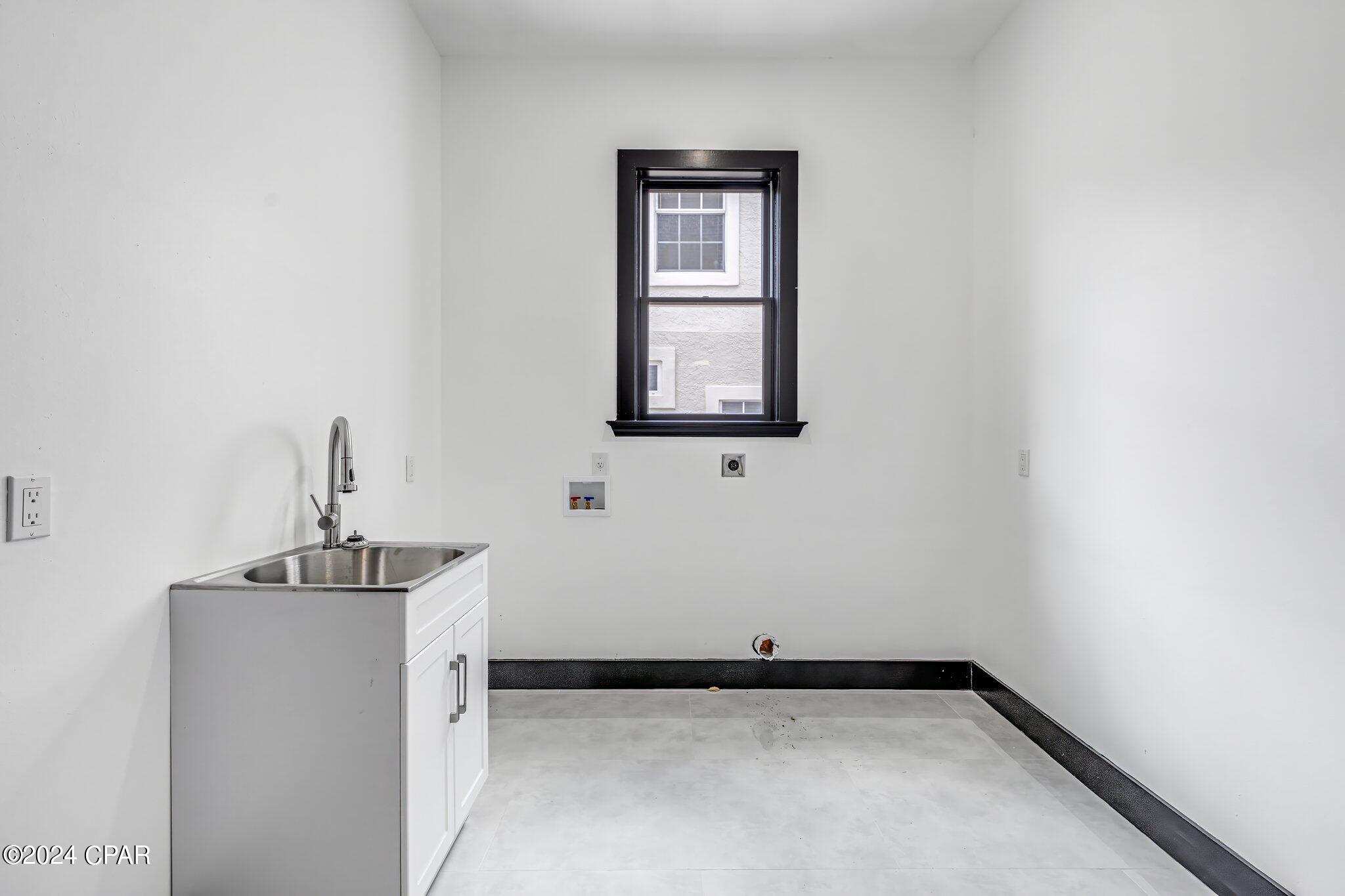 2202 Country Club Drive