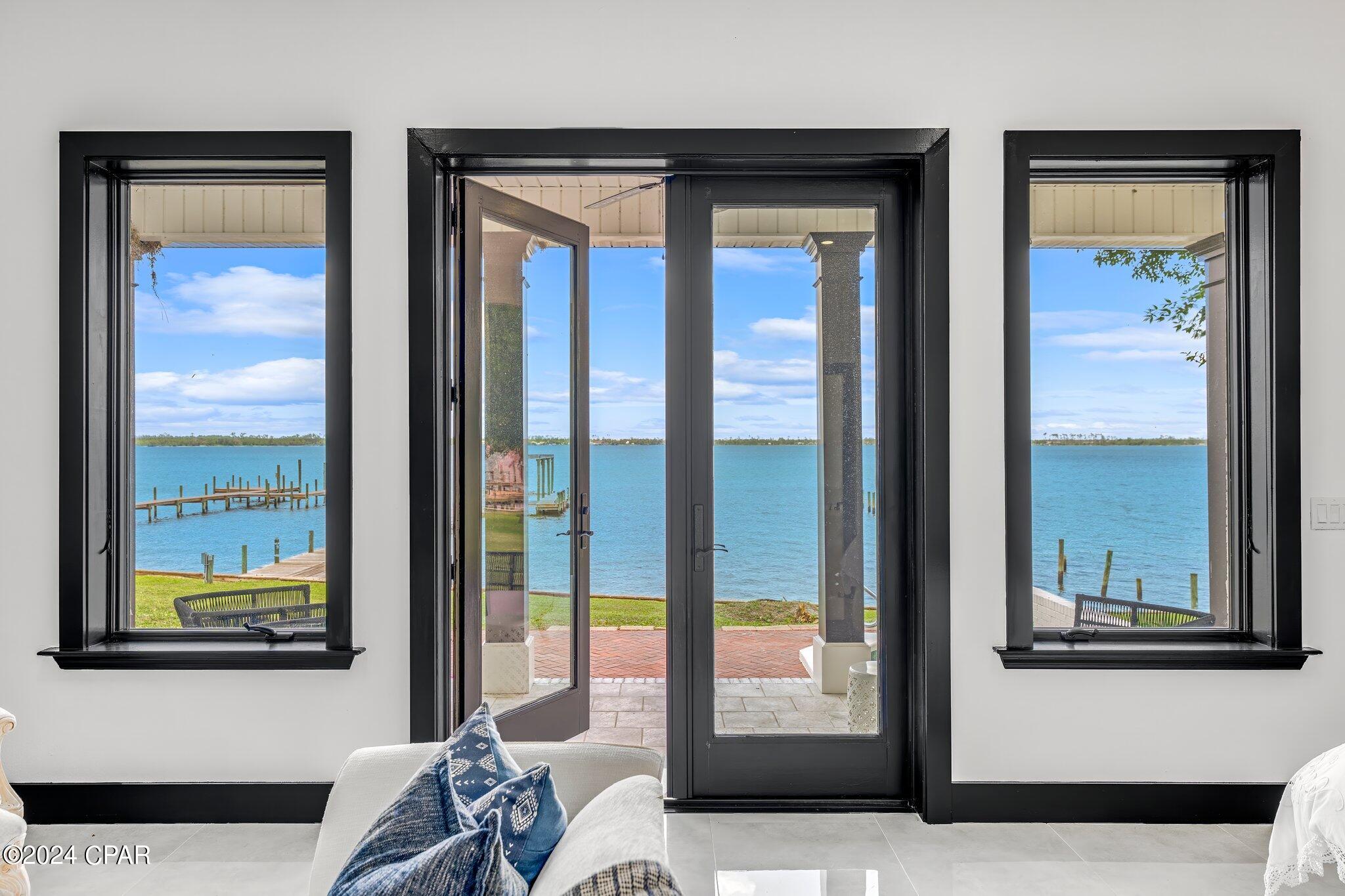 2202 Country Club Drive