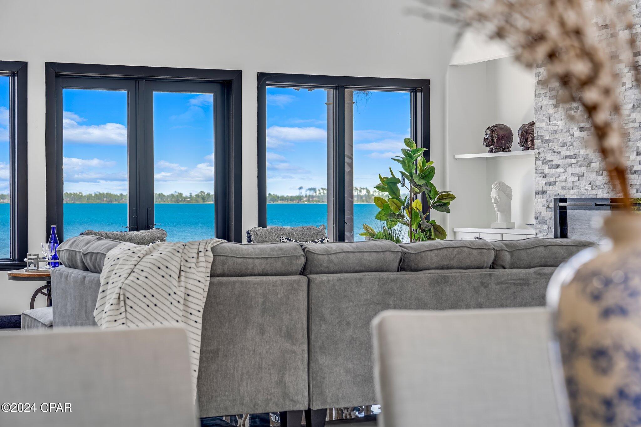 2202 Country Club Drive