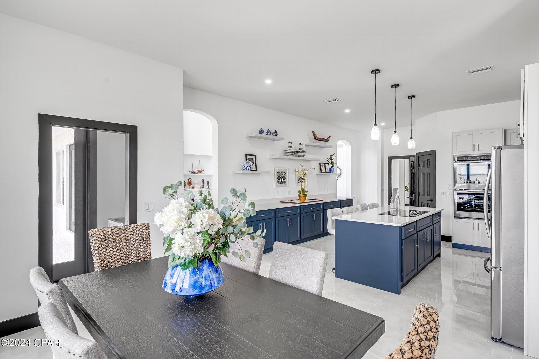 2202 Country Club Drive