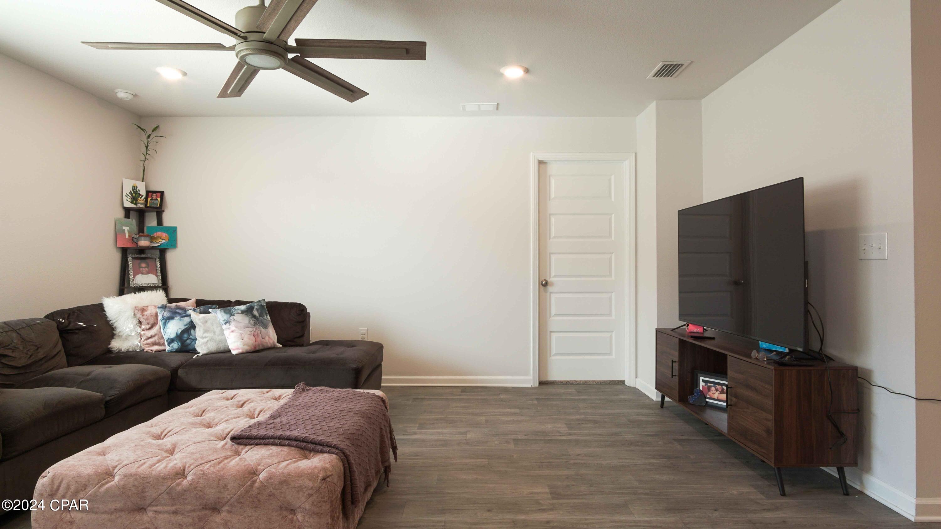 4028 Brighton Boulevard