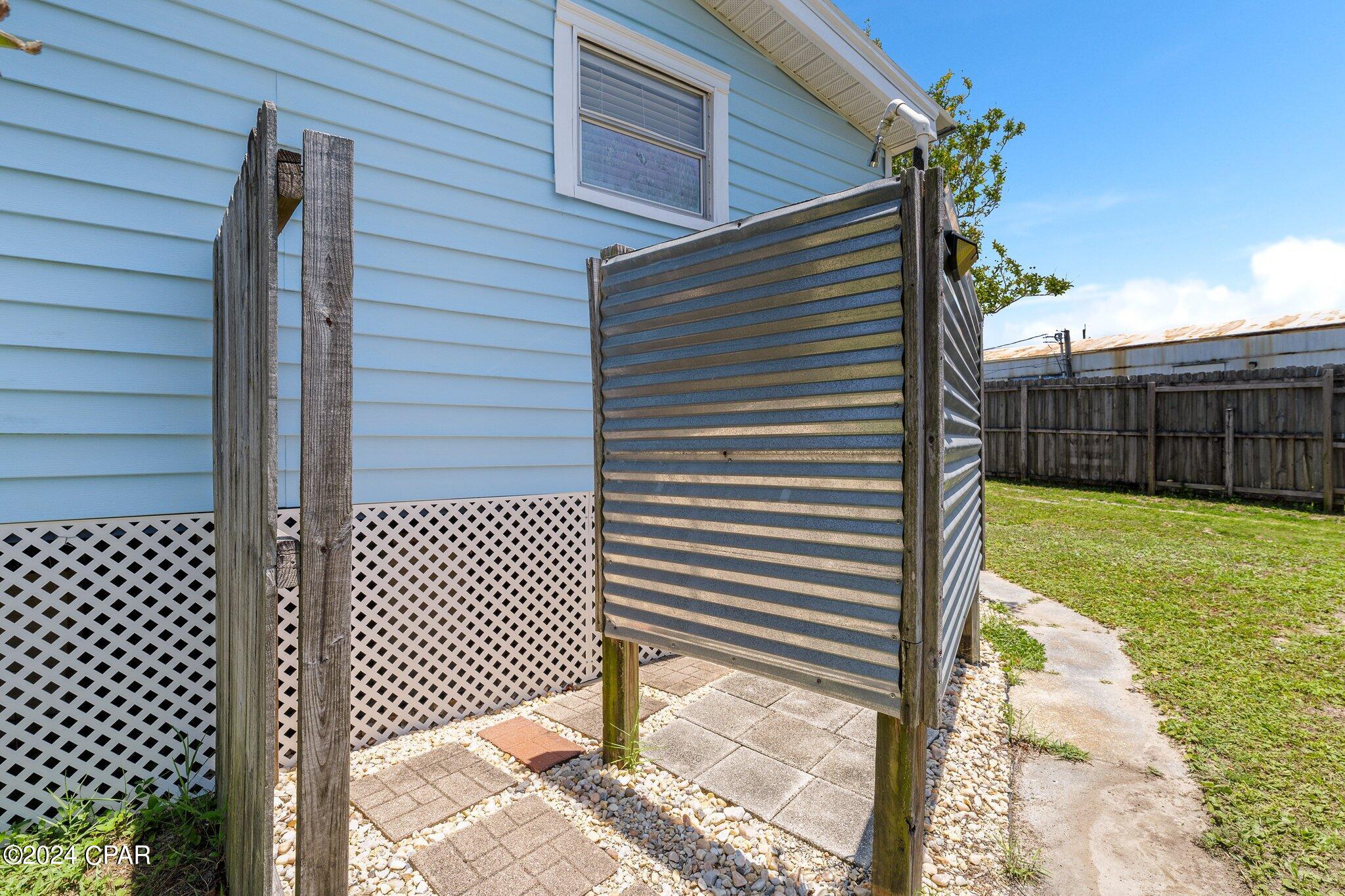 325 Palm Drive