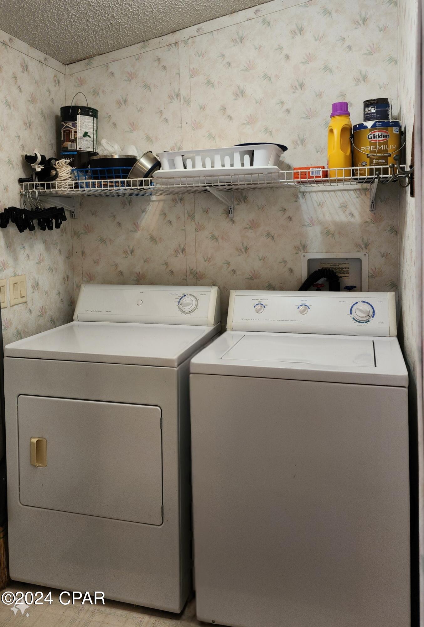 1043 Lake Retreat Drive