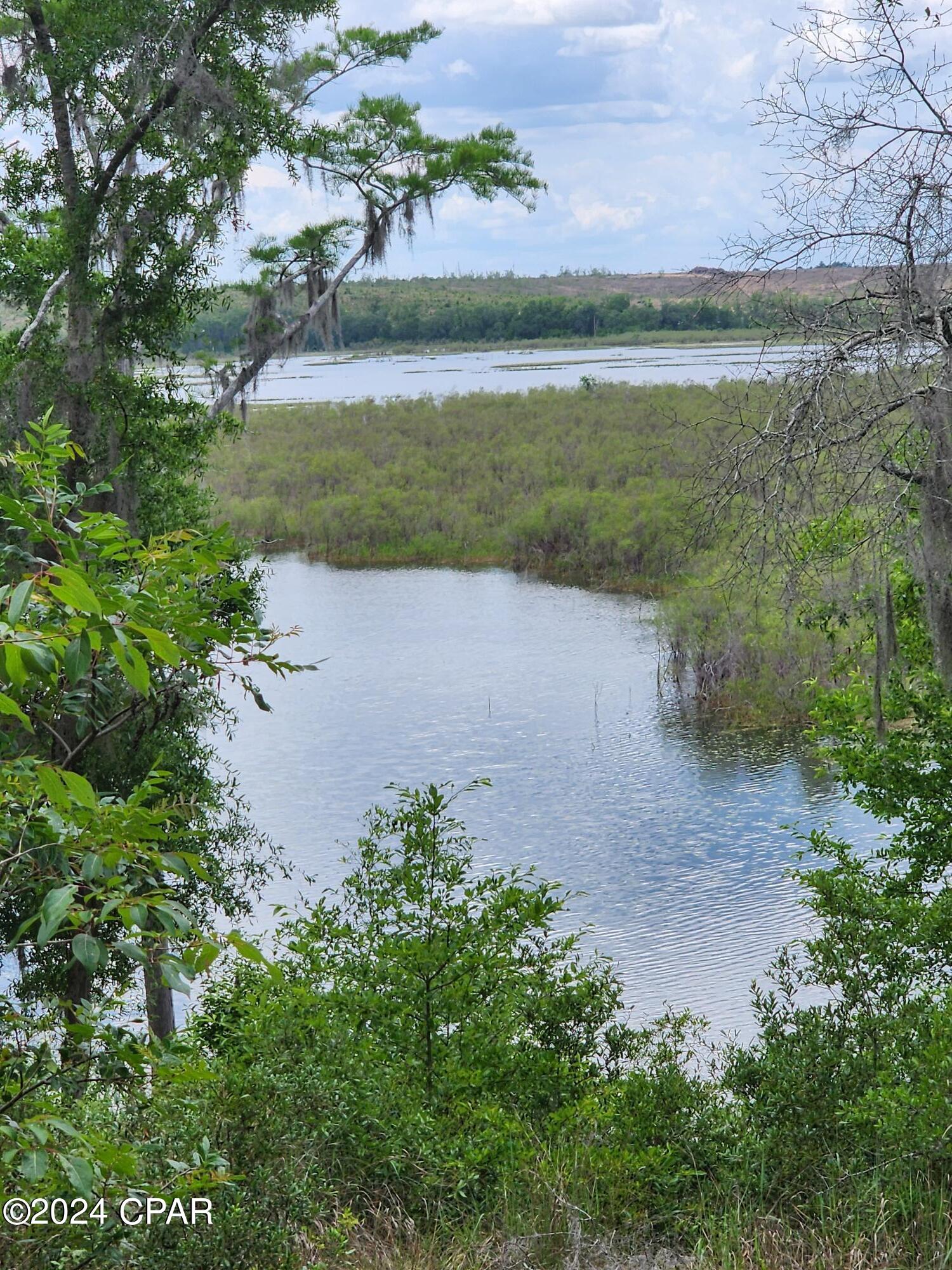 1043 Lake Retreat Drive