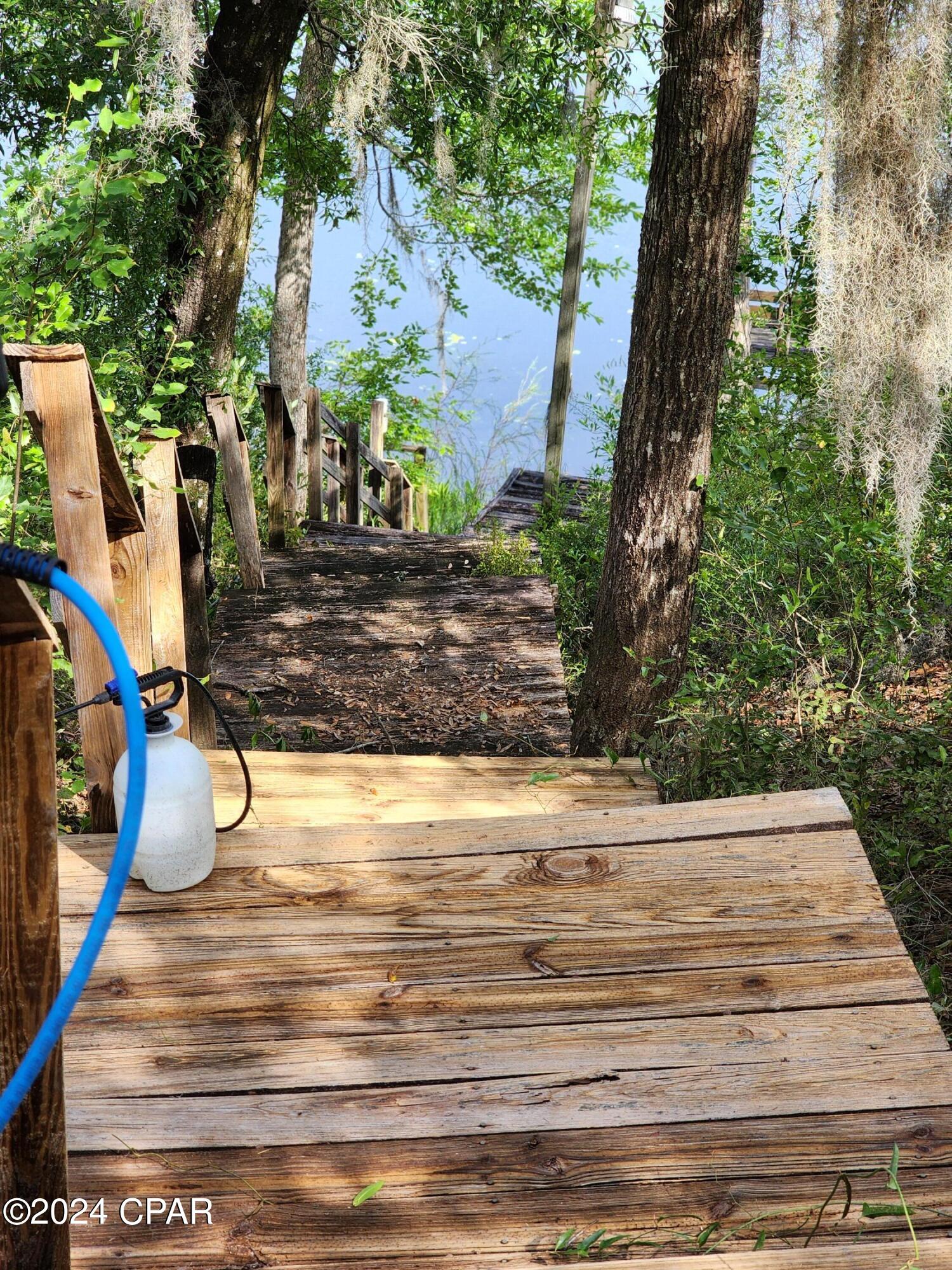 1043 Lake Retreat Drive