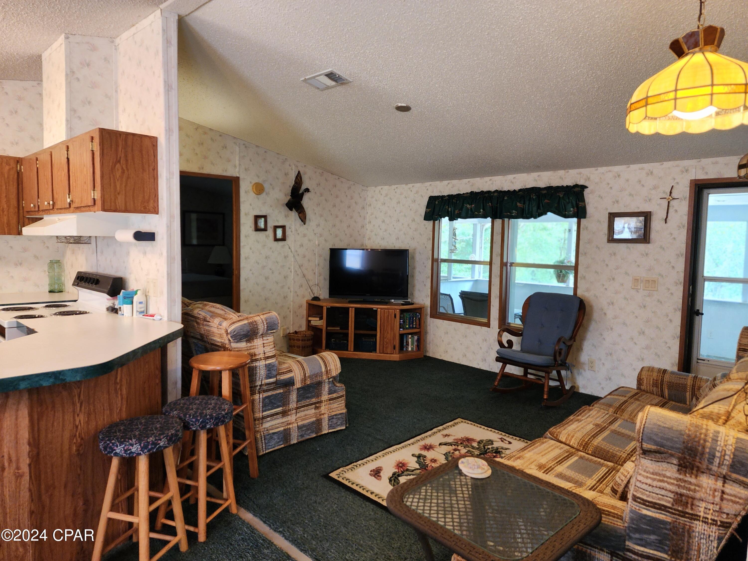 1043 Lake Retreat Drive