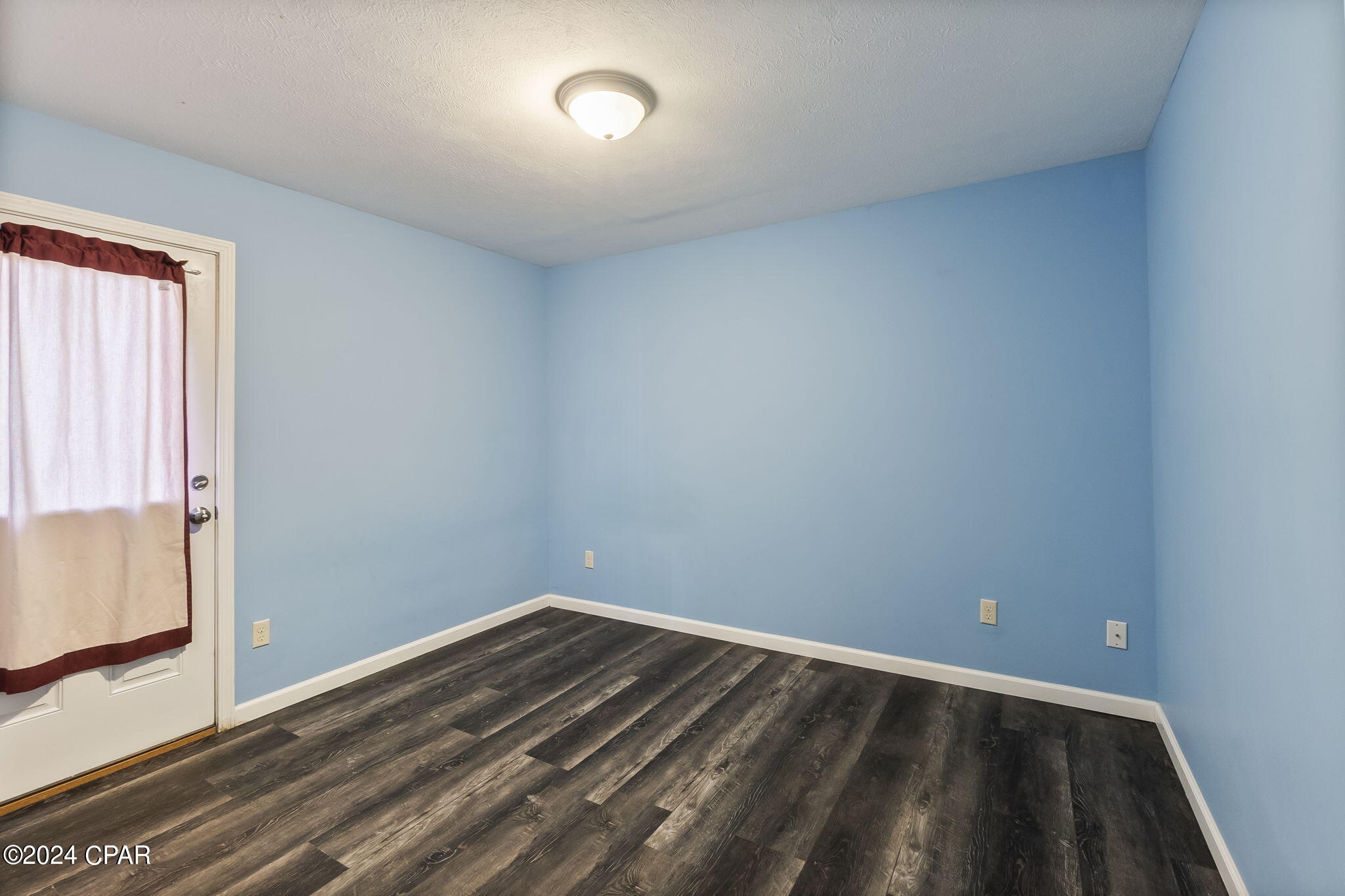 2716 Oak Hammock Drive