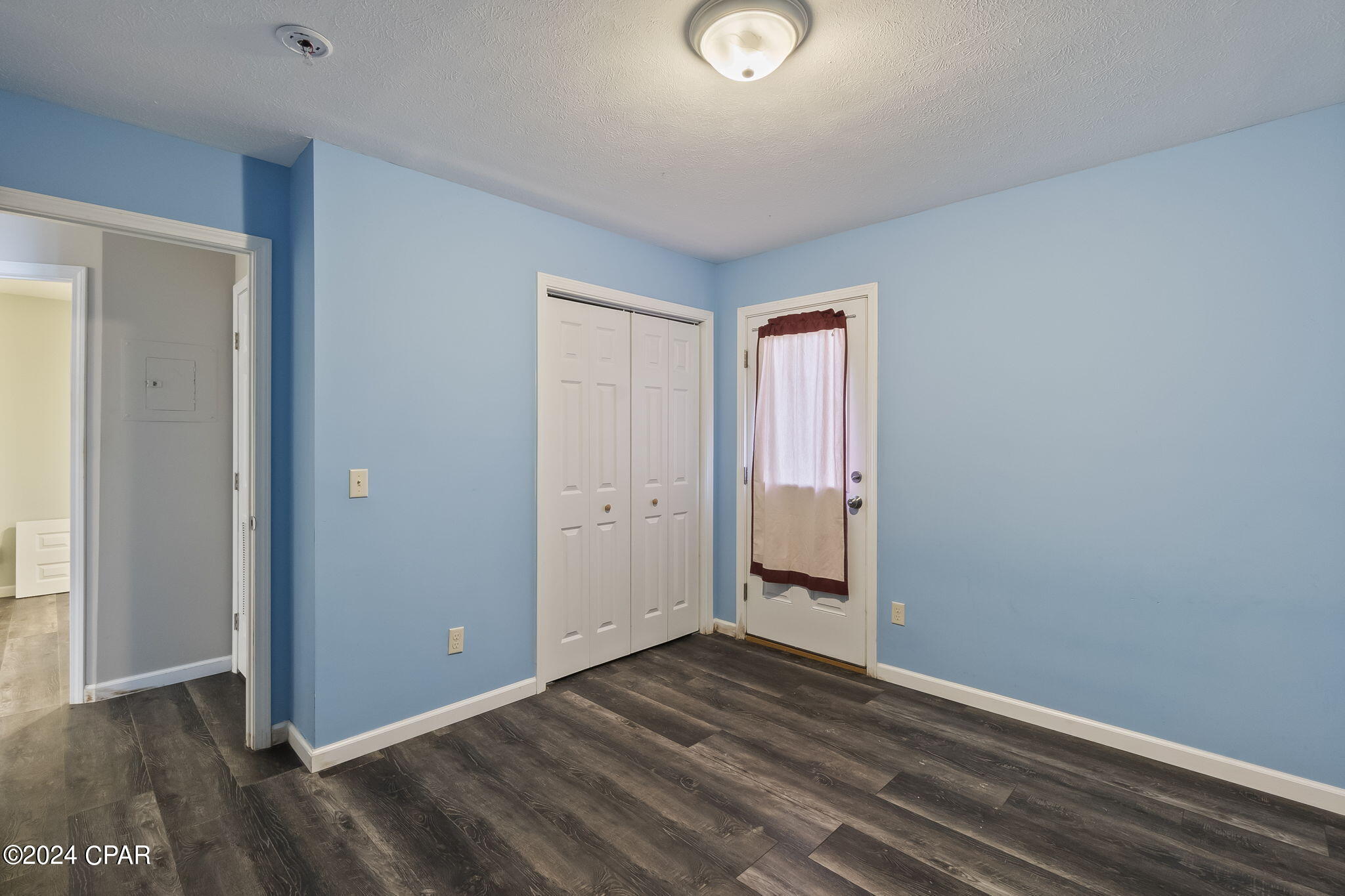 2716 Oak Hammock Drive