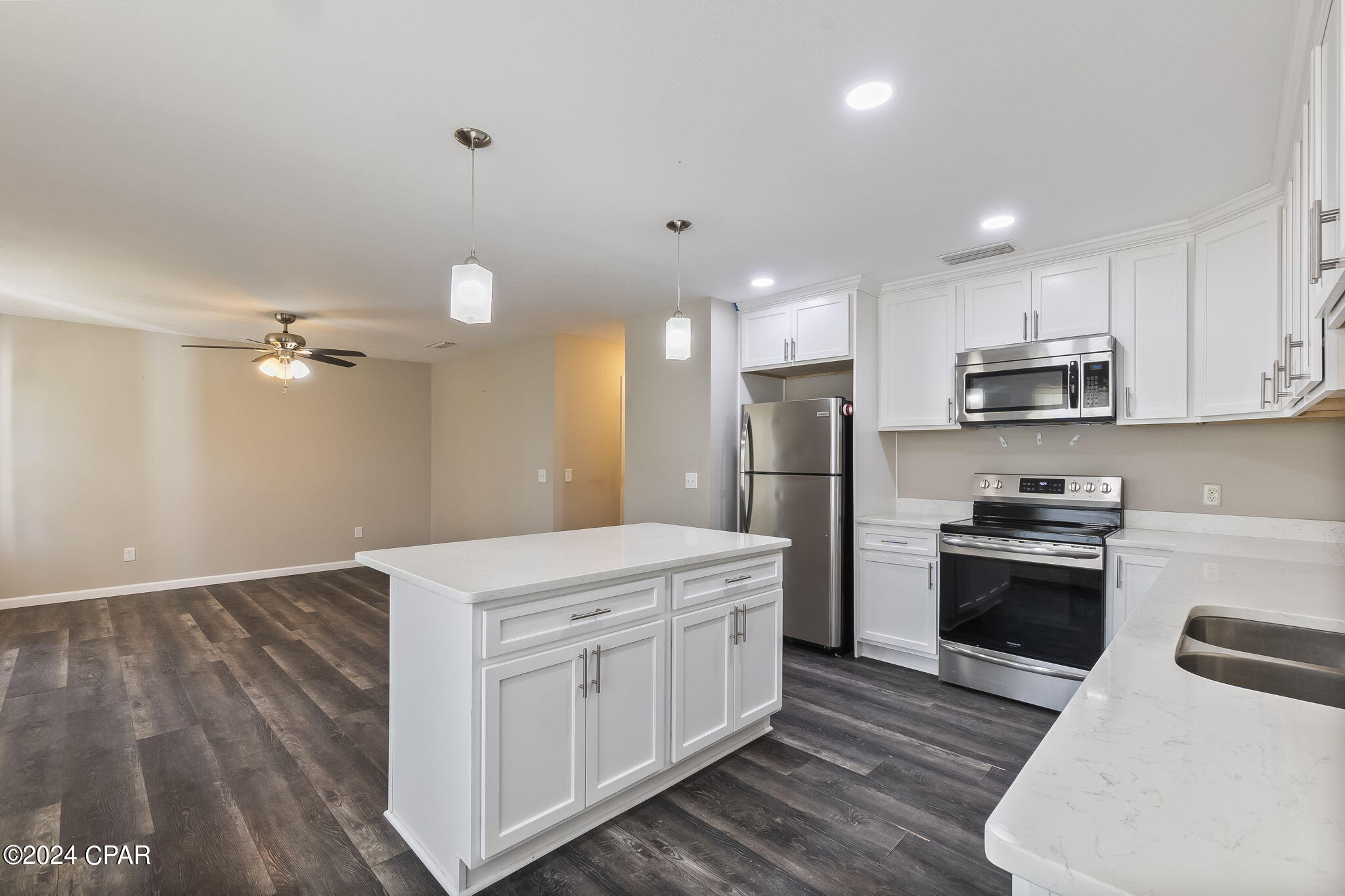 2716 Oak Hammock Drive