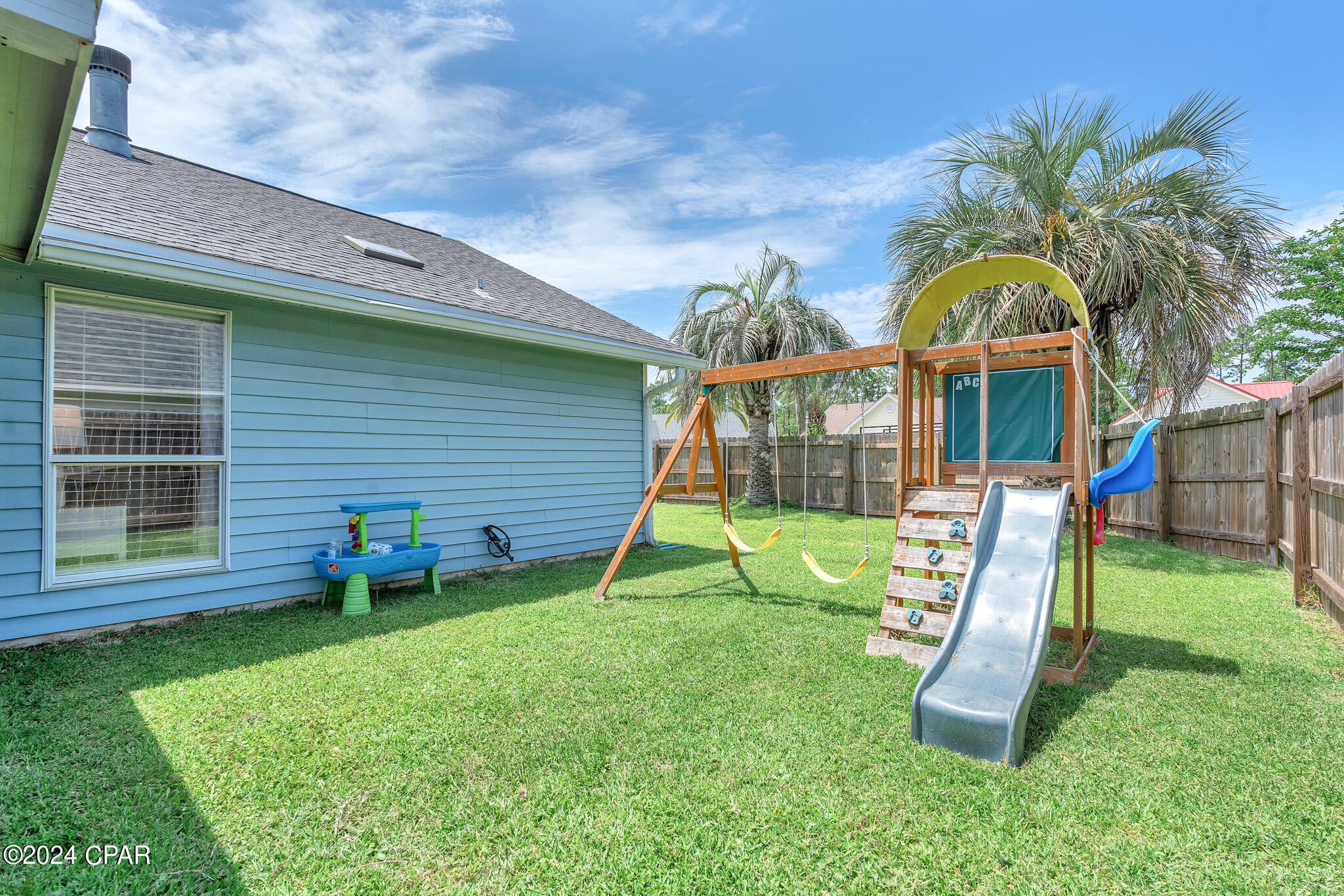 135 Heritage Circle
