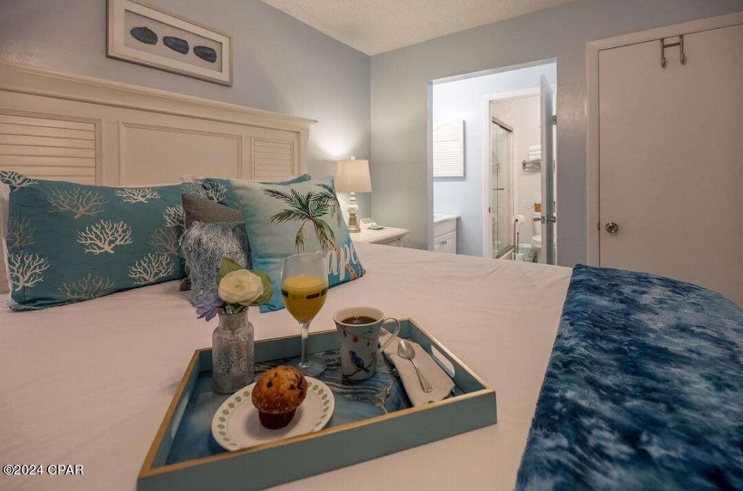 8743 Thomas Drive 805