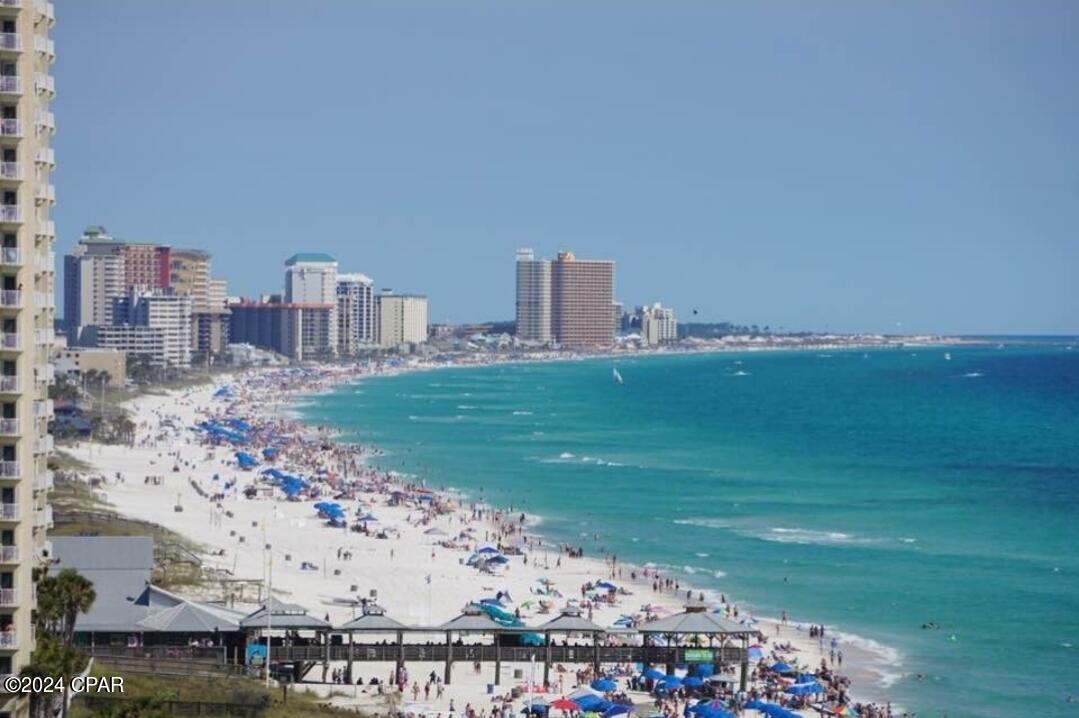 8743 Thomas Drive 805