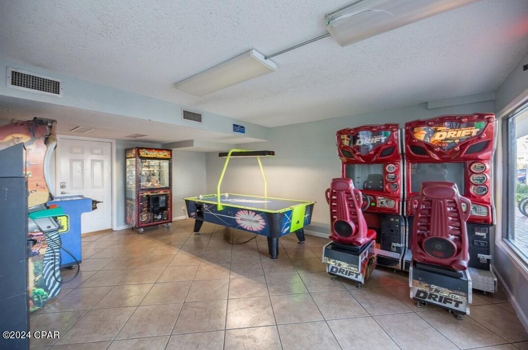 8743 Thomas Drive 805