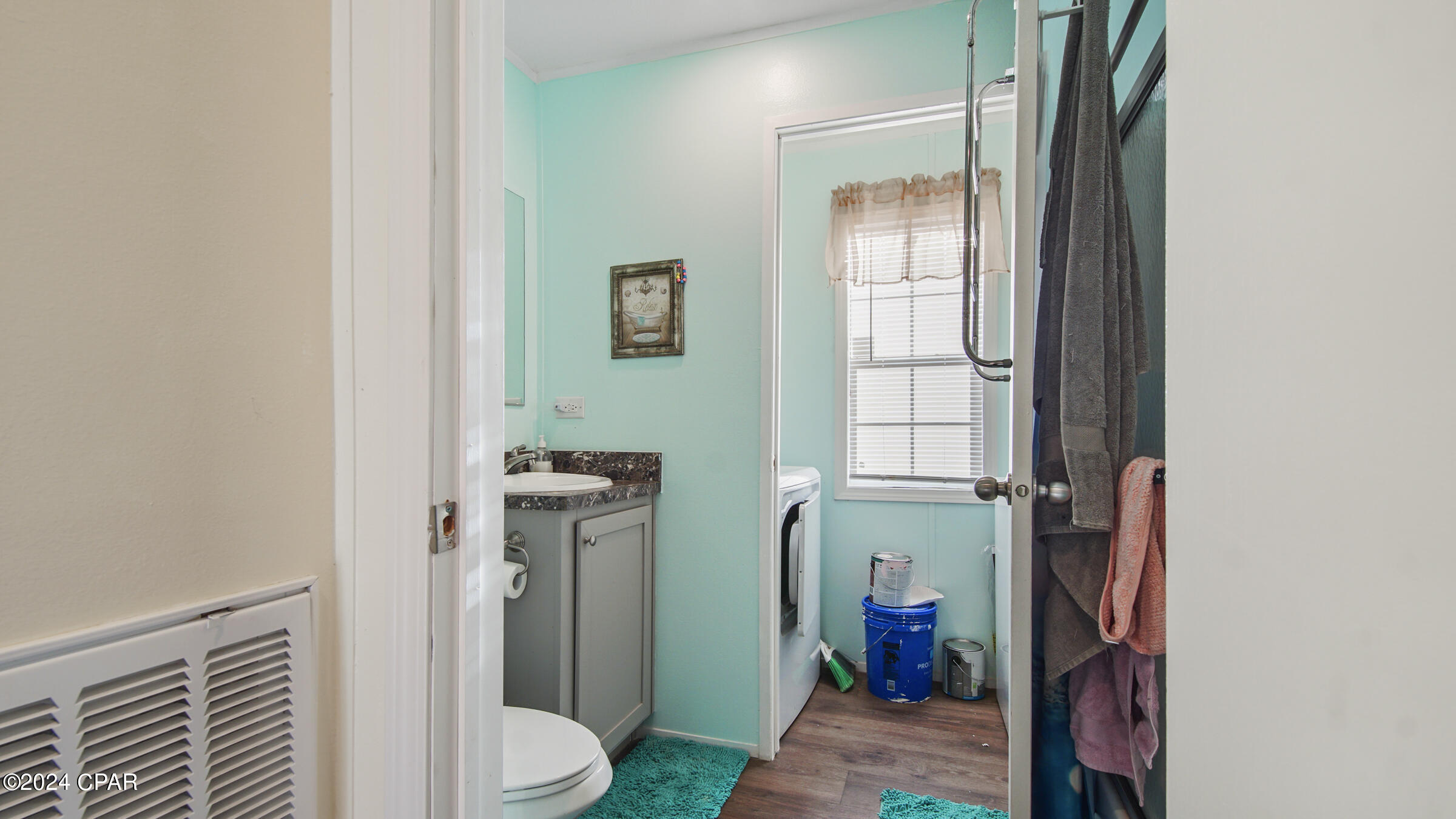 1202 Hampshire Boulevard