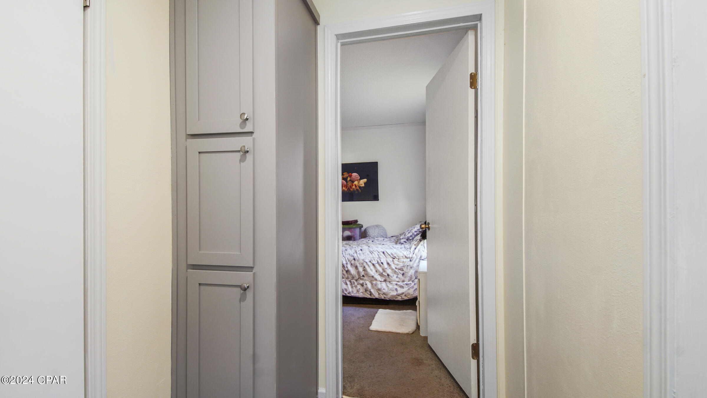 1202 Hampshire Boulevard