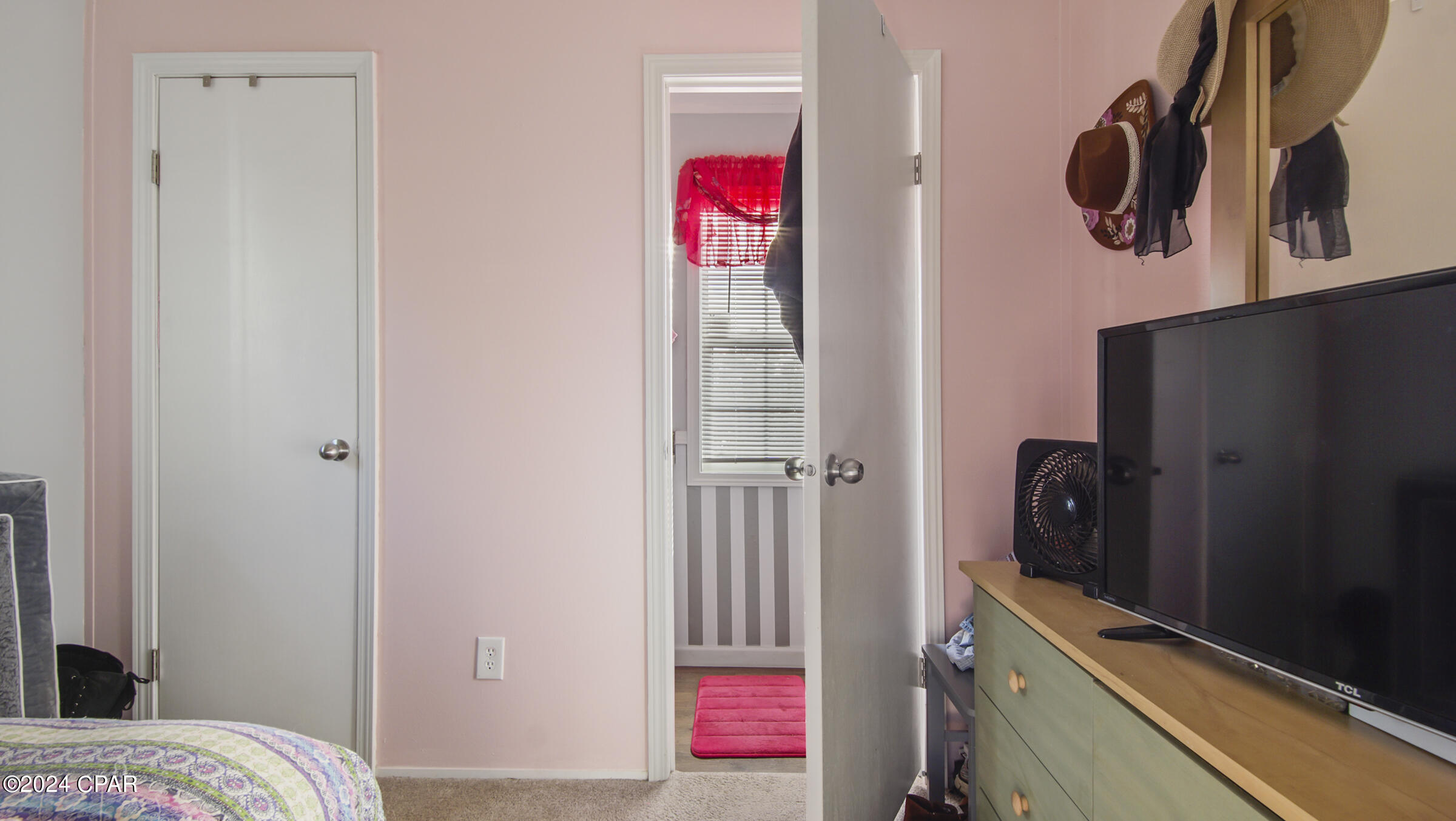 1202 Hampshire Boulevard