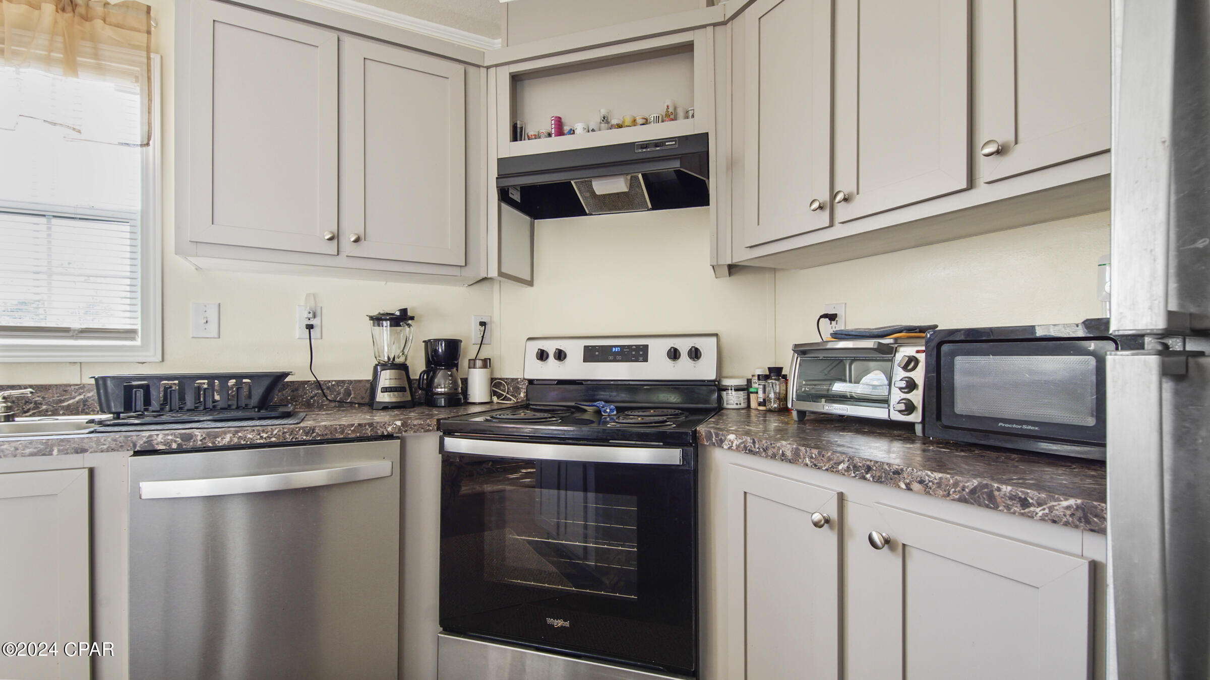 1202 Hampshire Boulevard