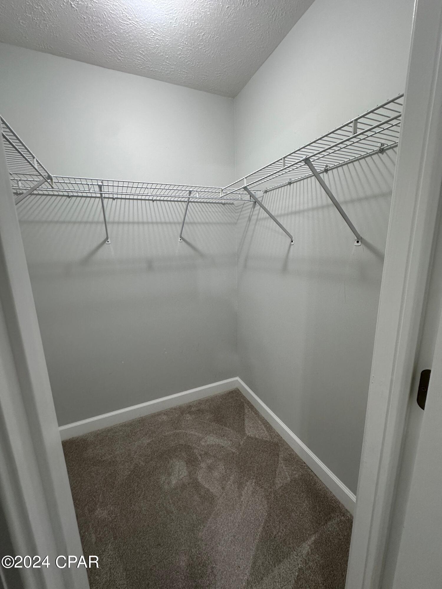 6047 Howard Road