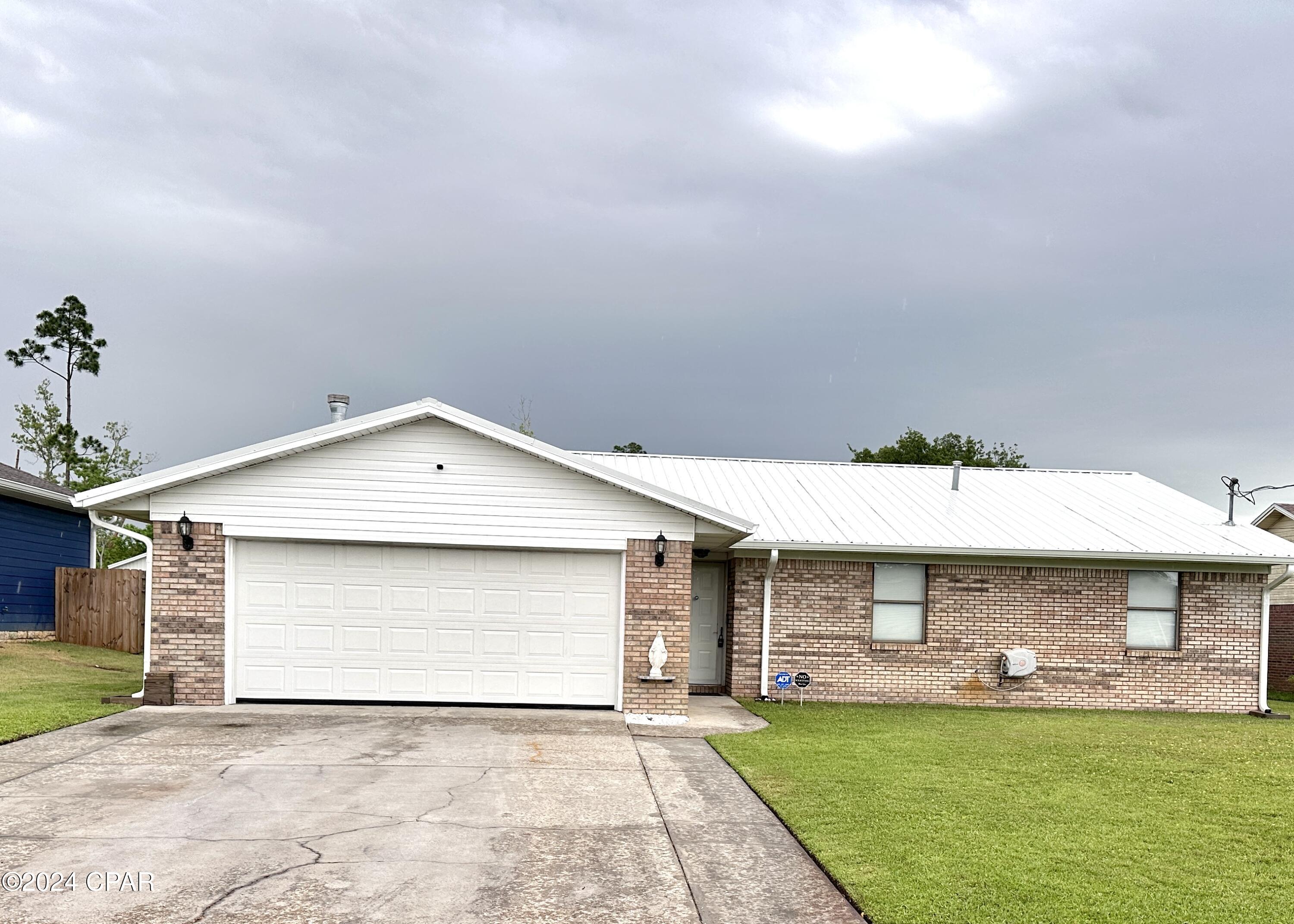 6047 Howard Road
