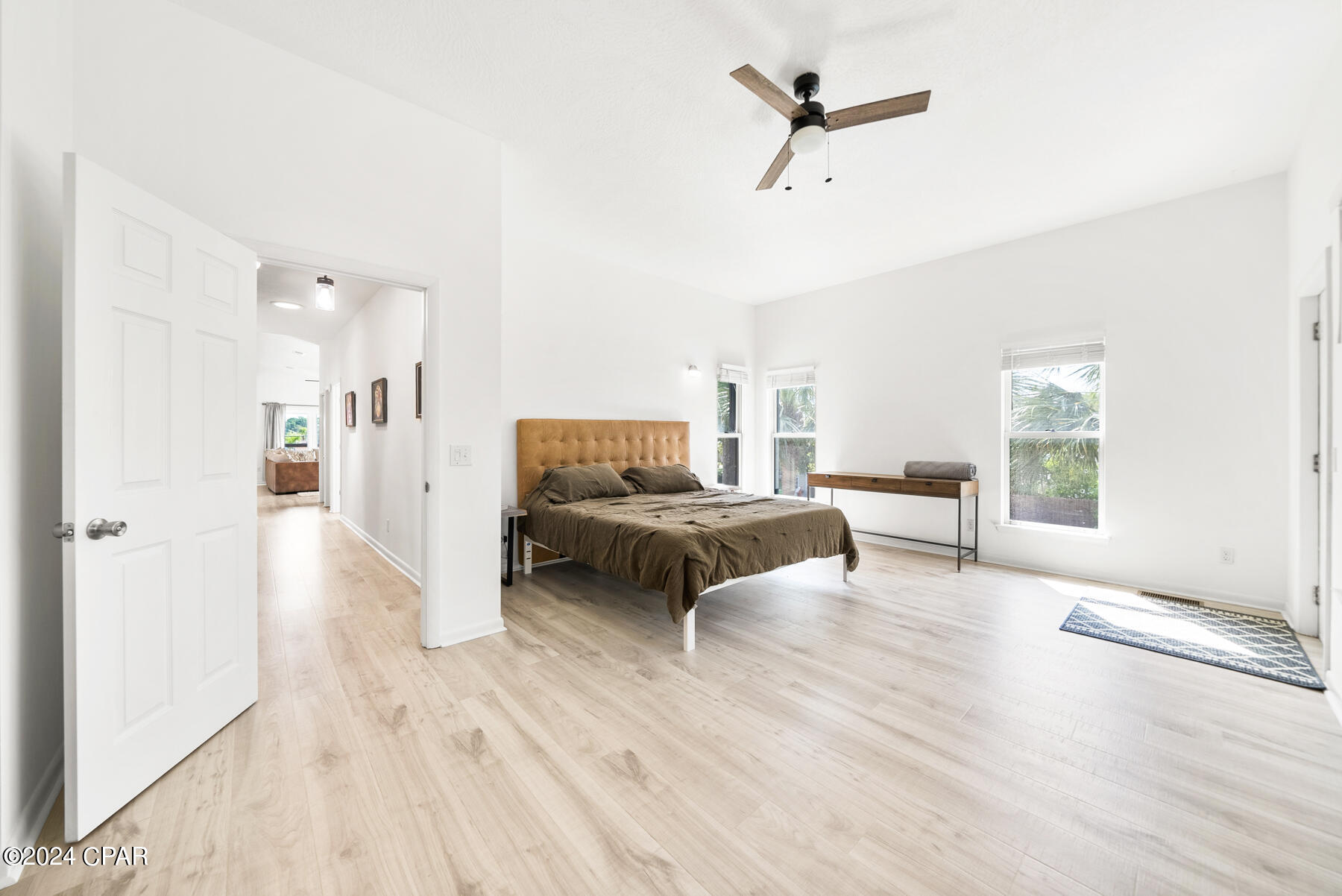 6621 S Lagoon Drive