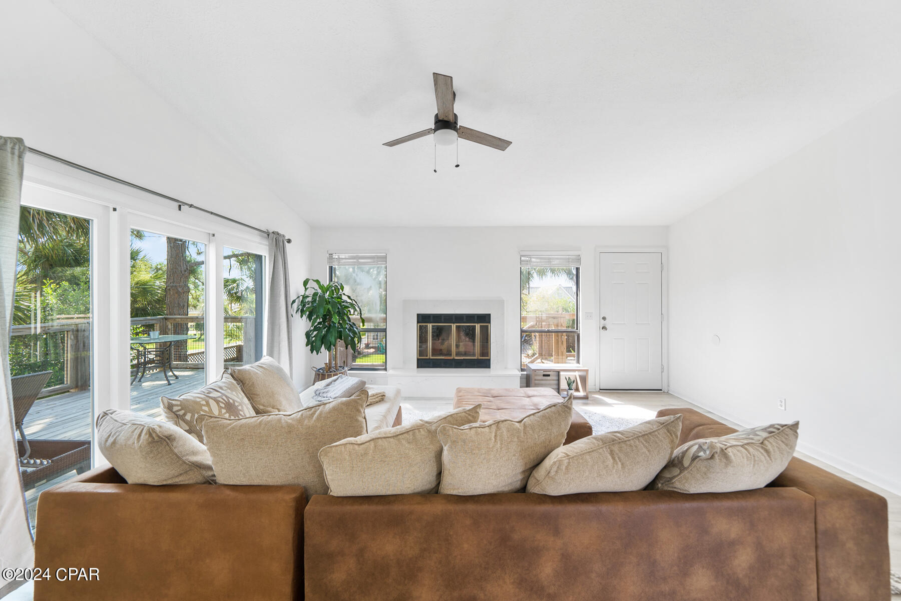6621 S Lagoon Drive
