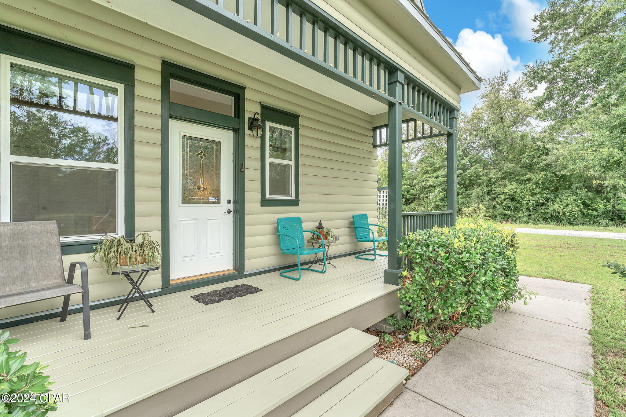 13728 E Highway 20