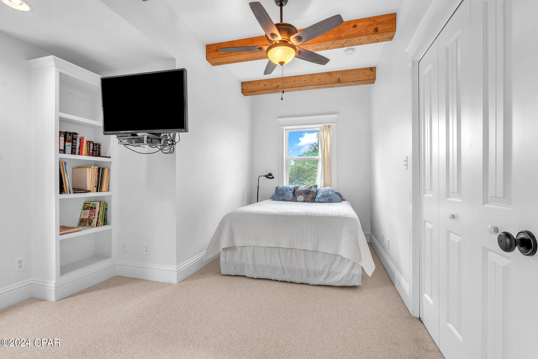 13728 E Highway 20