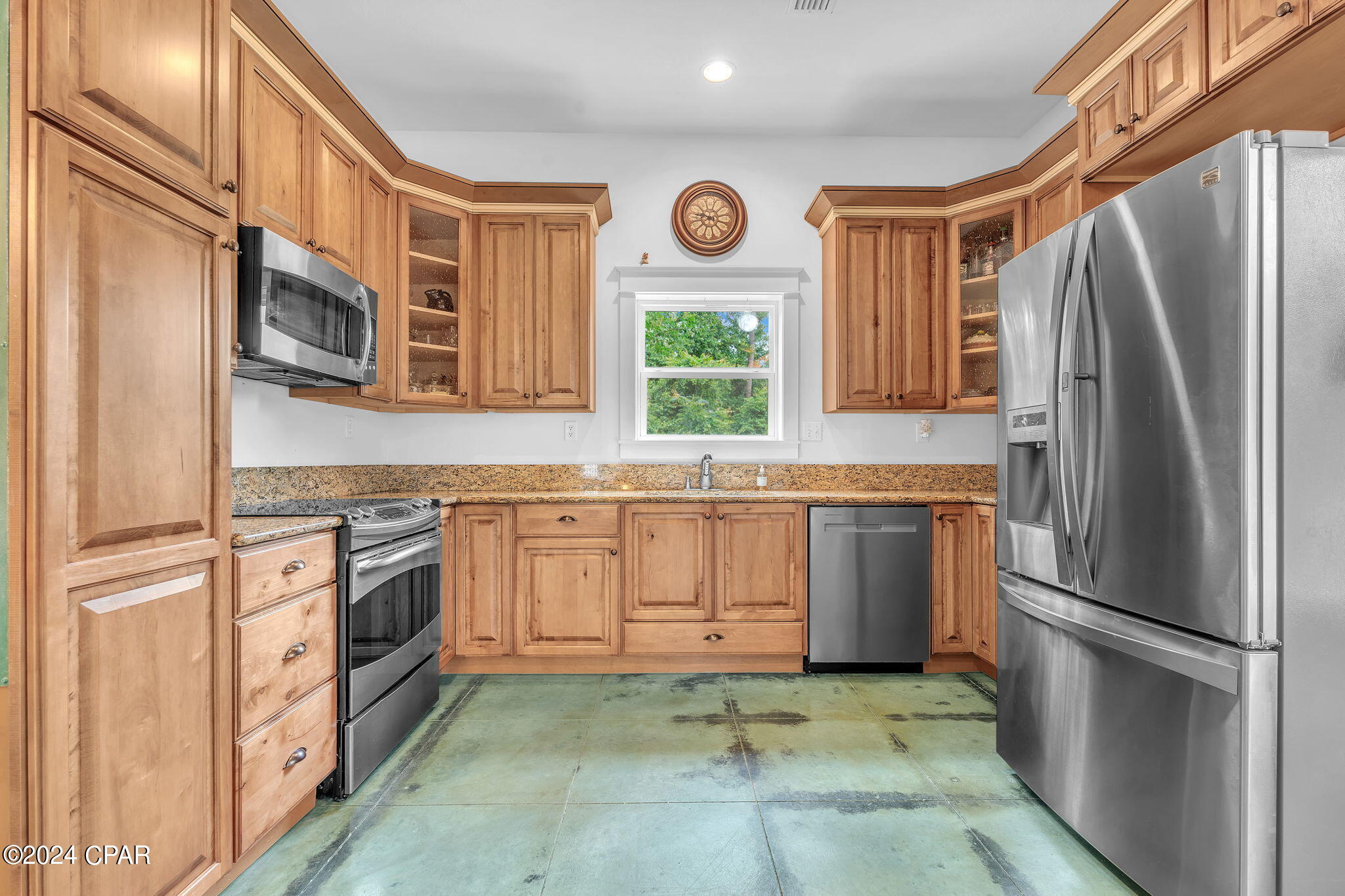 13728 E Highway 20