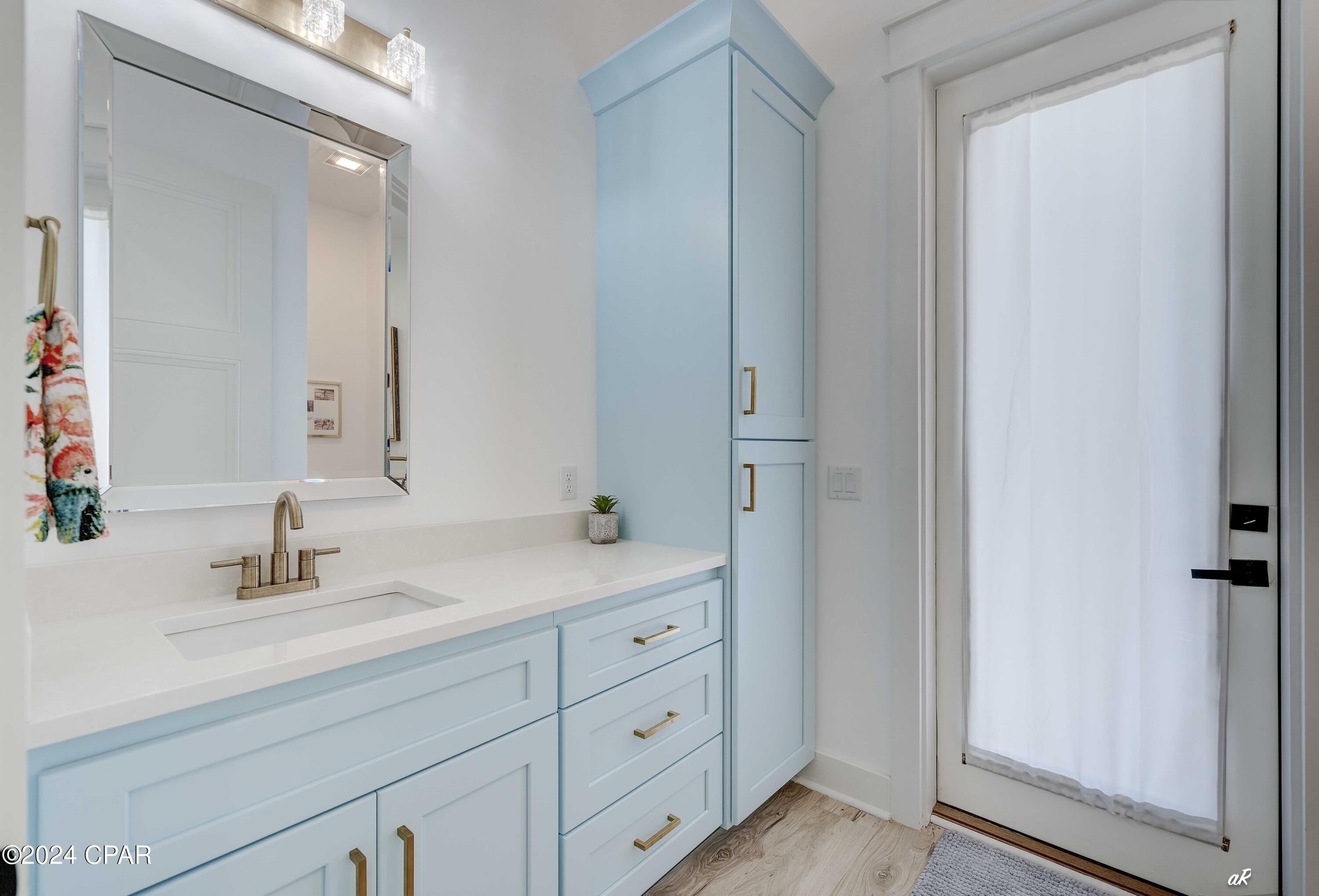 1102 Cove Pointe Drive