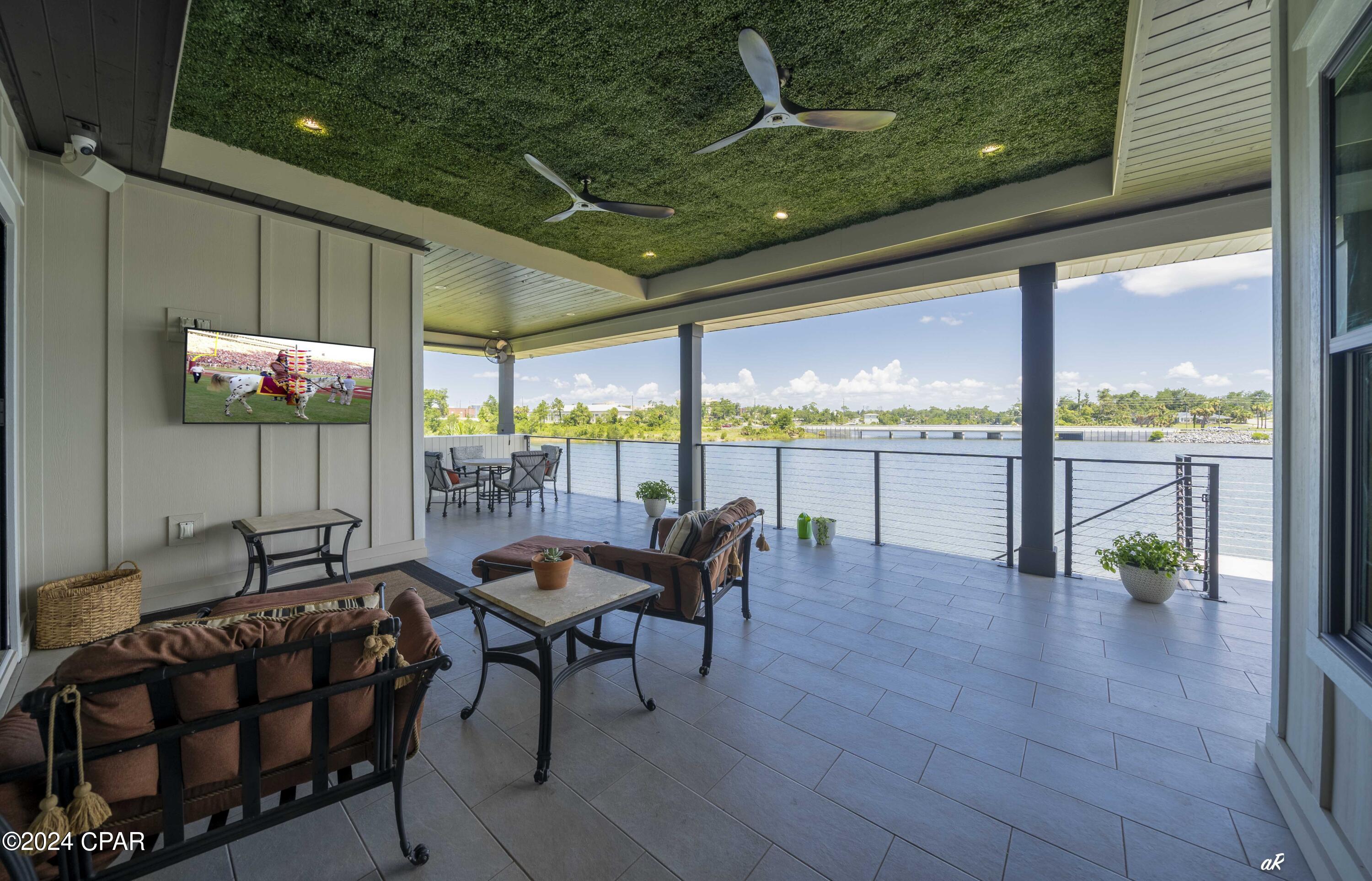 1102 Cove Pointe Drive