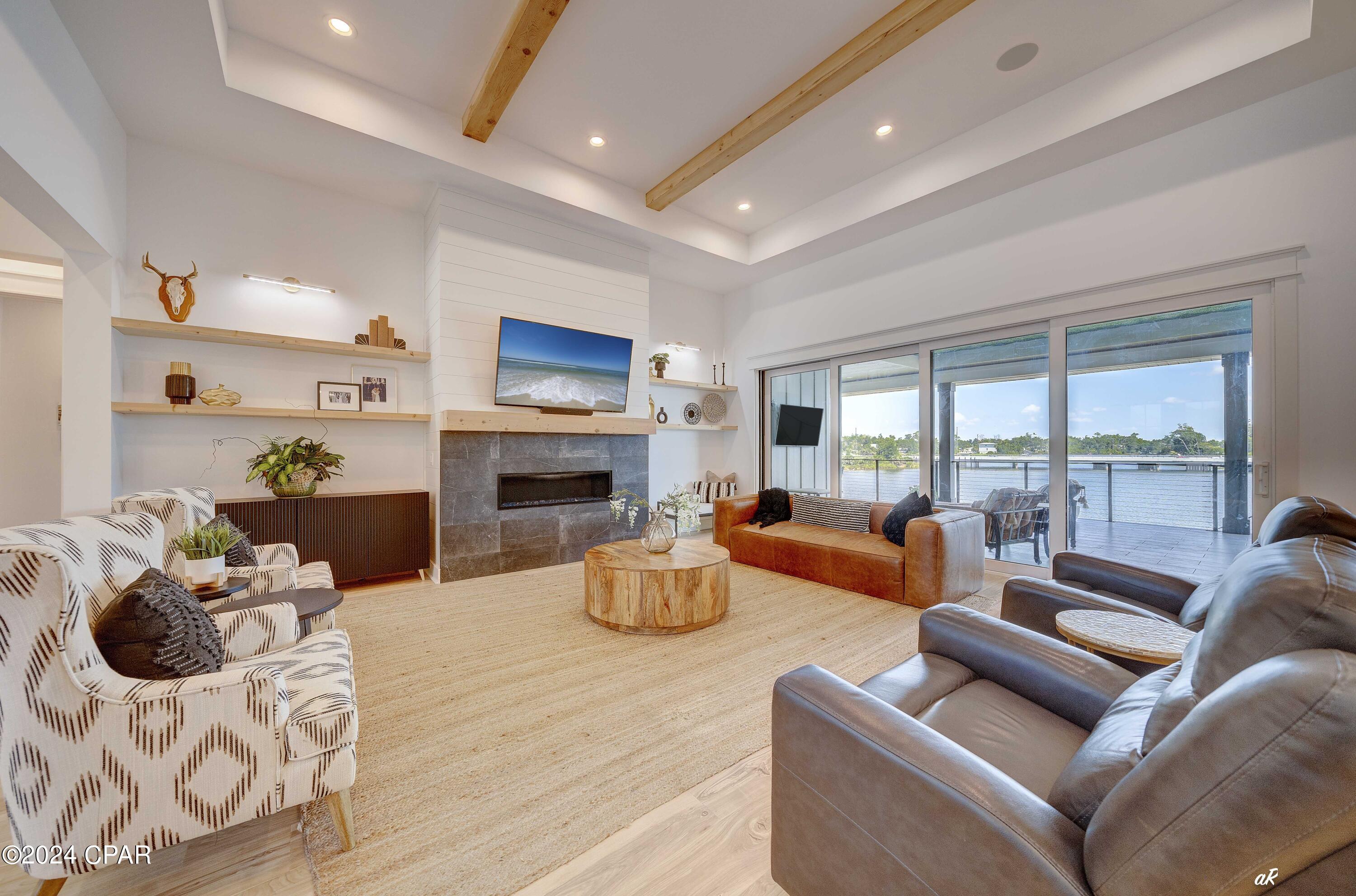 1102 Cove Pointe Drive