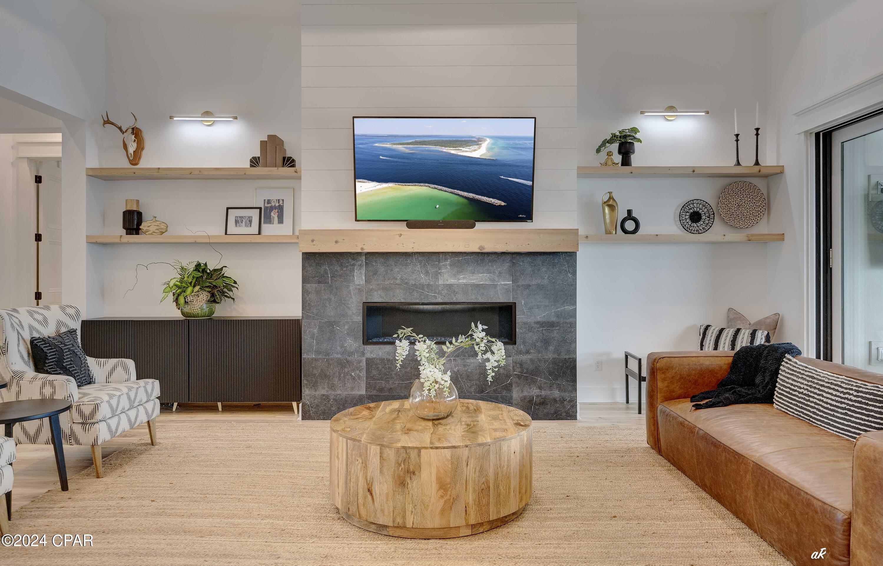 1102 Cove Pointe Drive