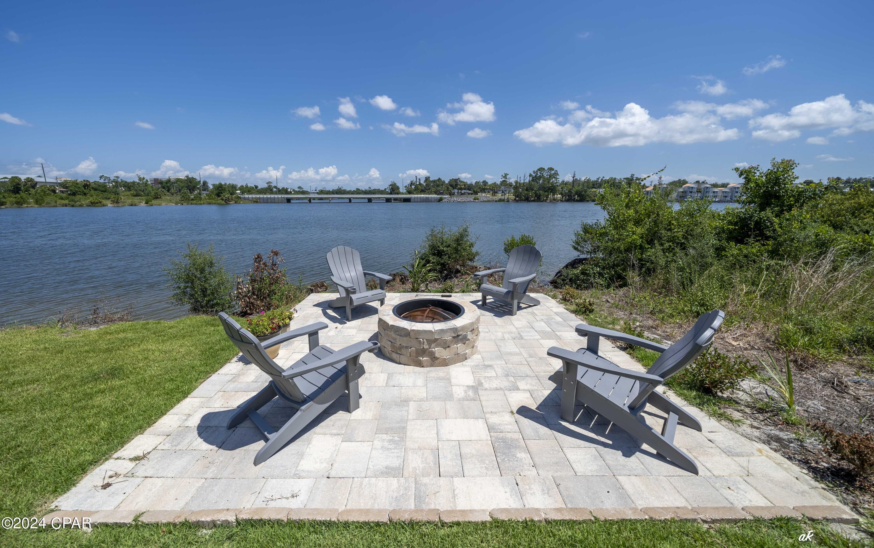 1102 Cove Pointe Drive