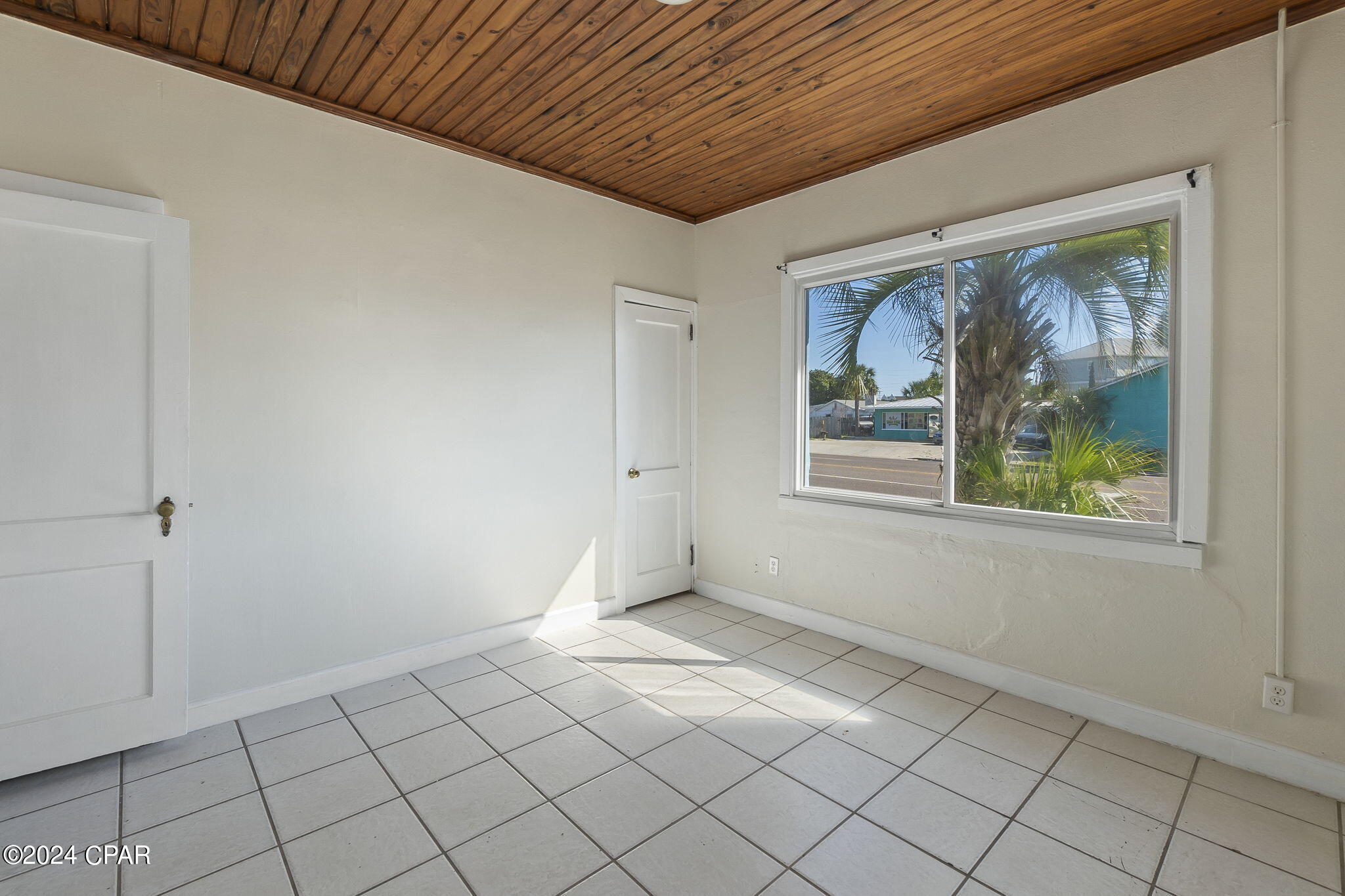 613 Azalea Street
