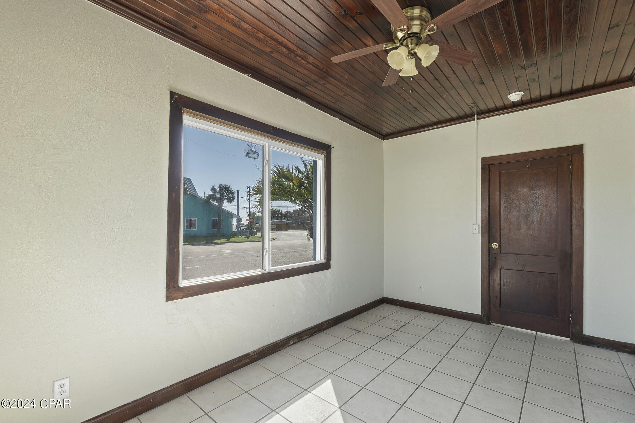 613 Azalea Street