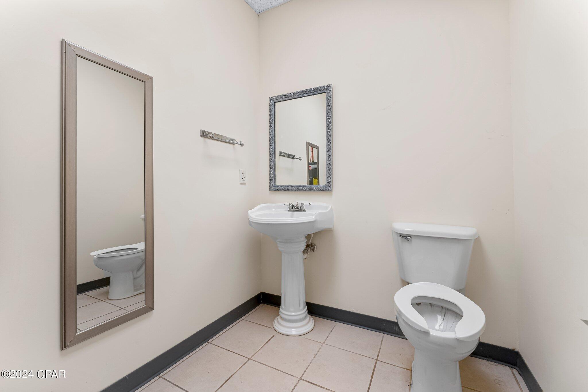 2410 St Andrews Boulevard B