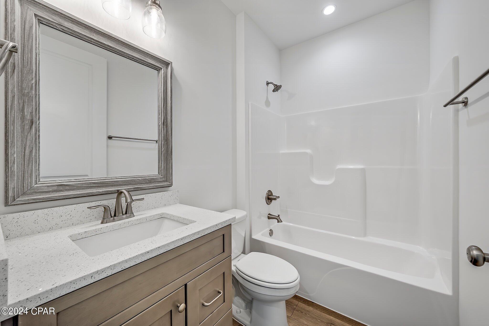 1306 W 30th Street