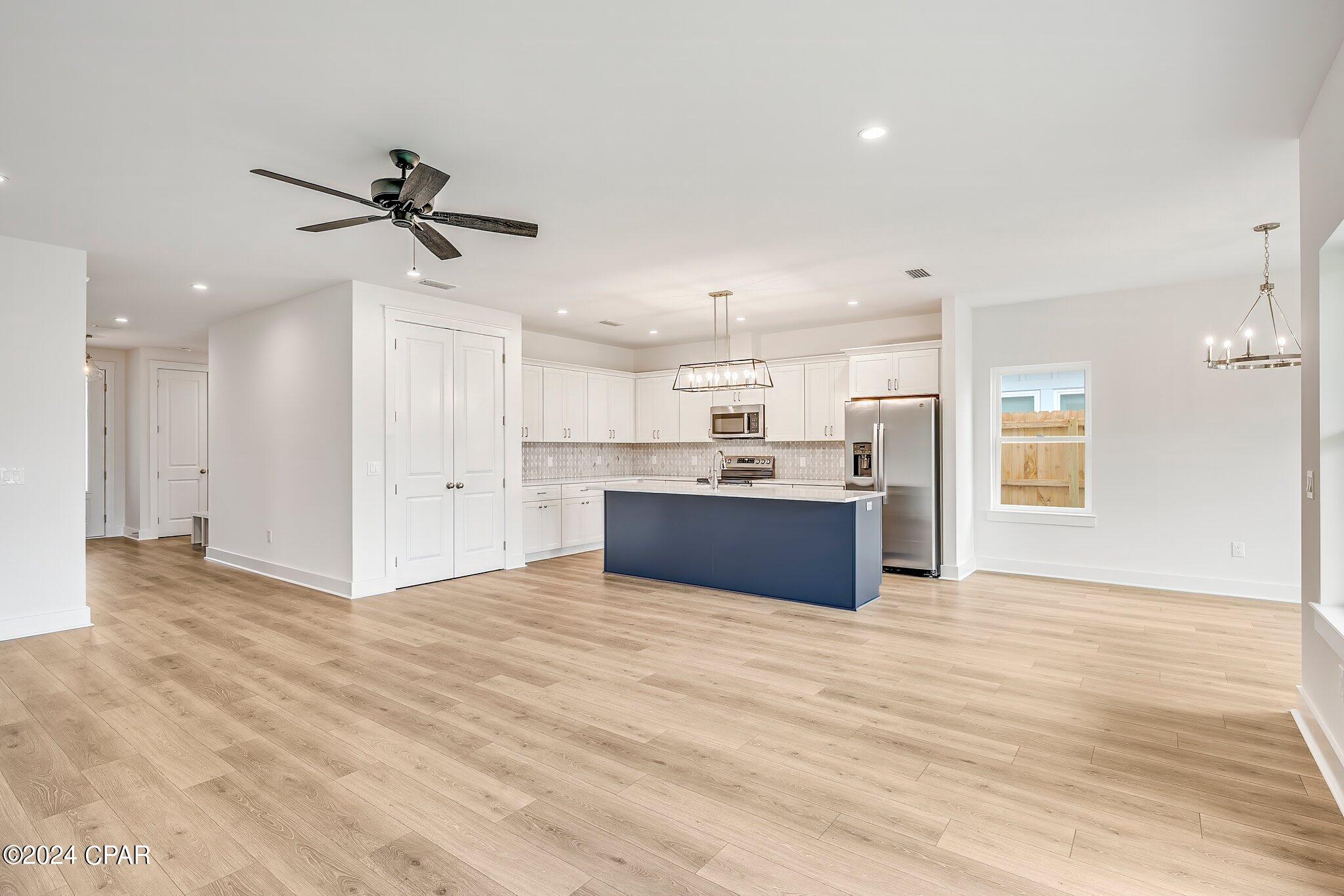 1306 W 30th Street